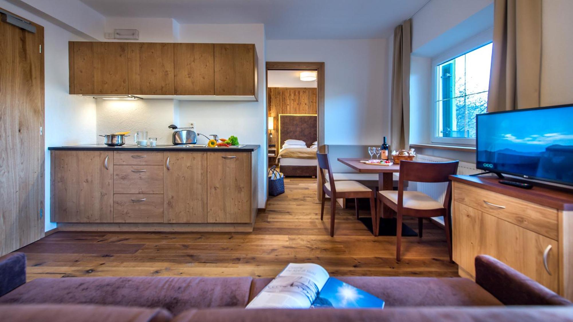 Superior One-Bedroom Apartment with Balcony photo 3