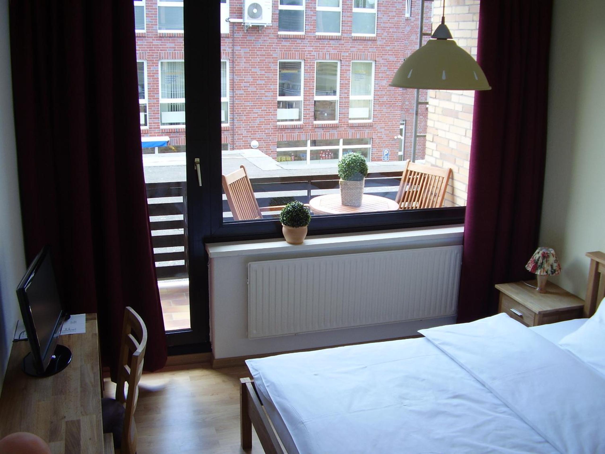 Standard Double or Twin Room photo 1