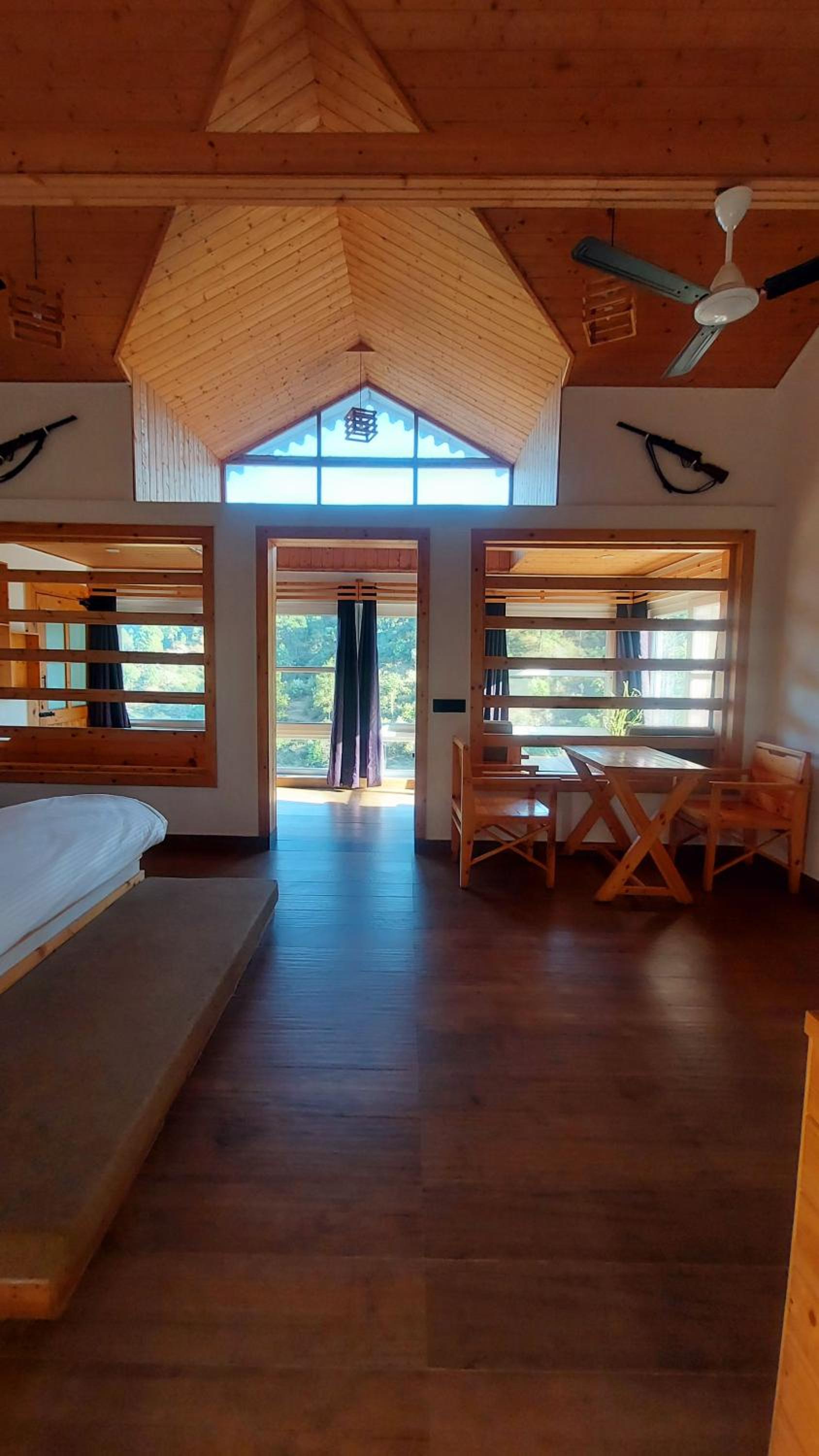 Junior Suite with Mountain View photo 2