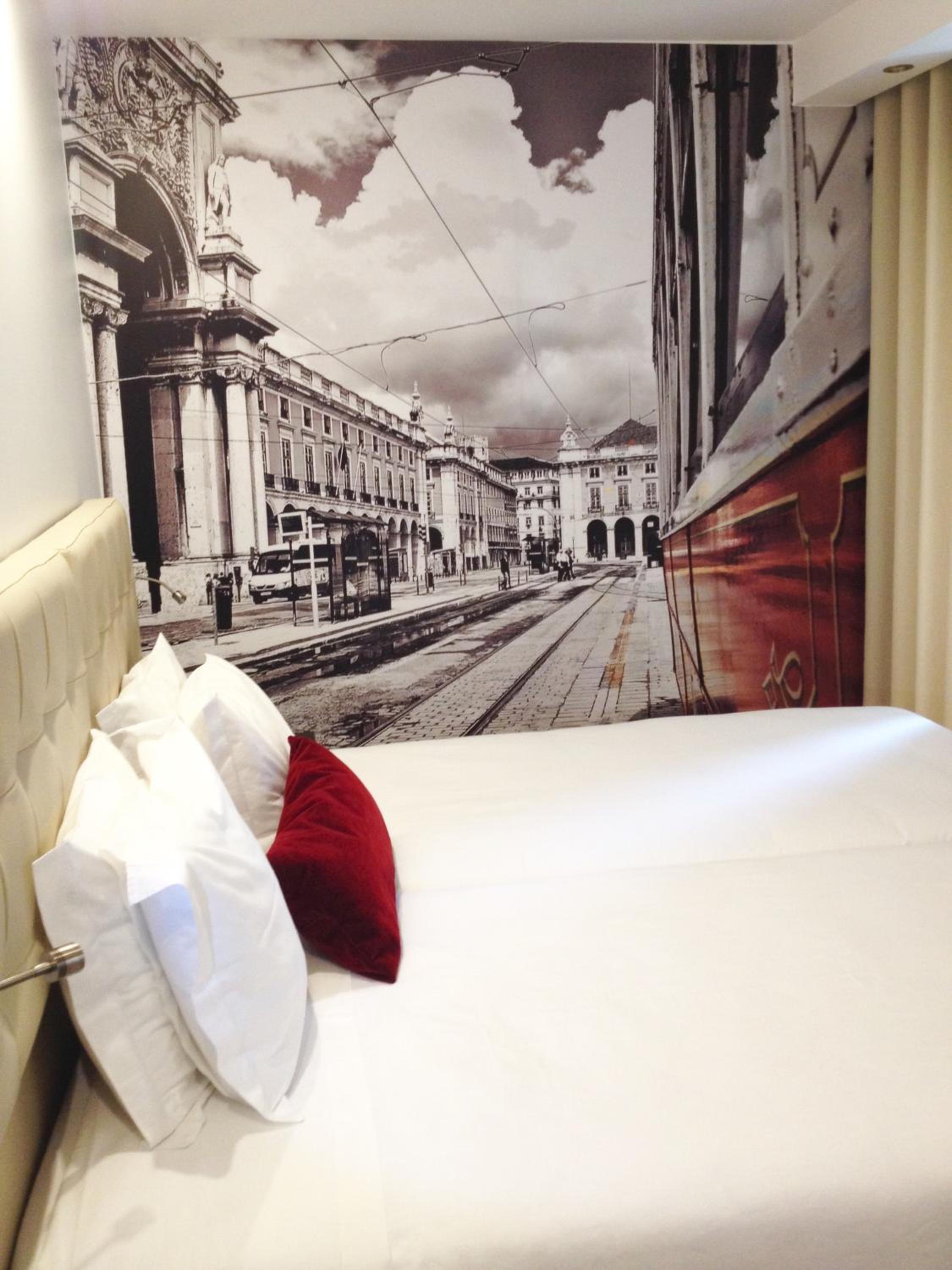 Available room