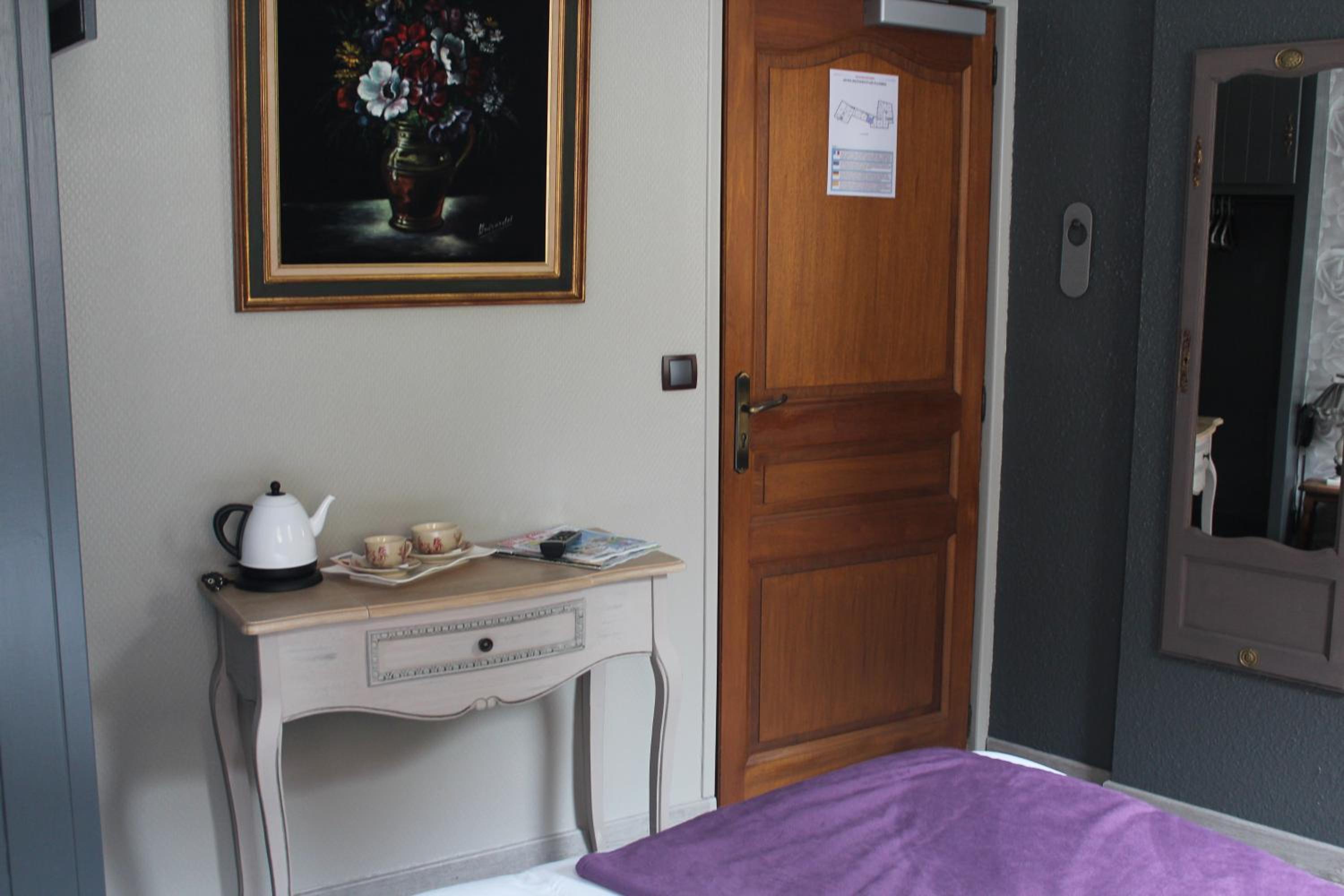 Double Room - Photo 5