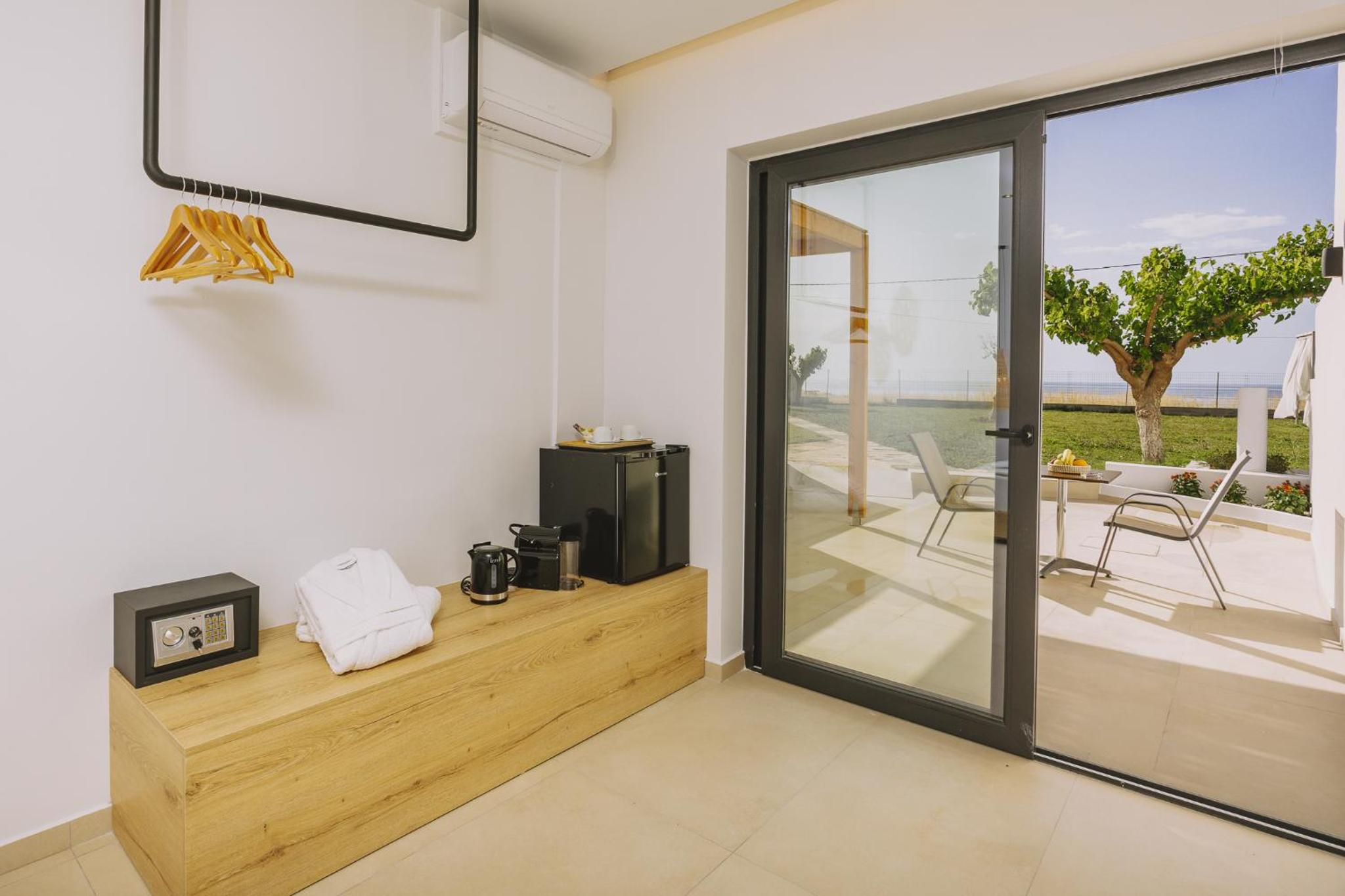 Double Room with Sea View photo 1