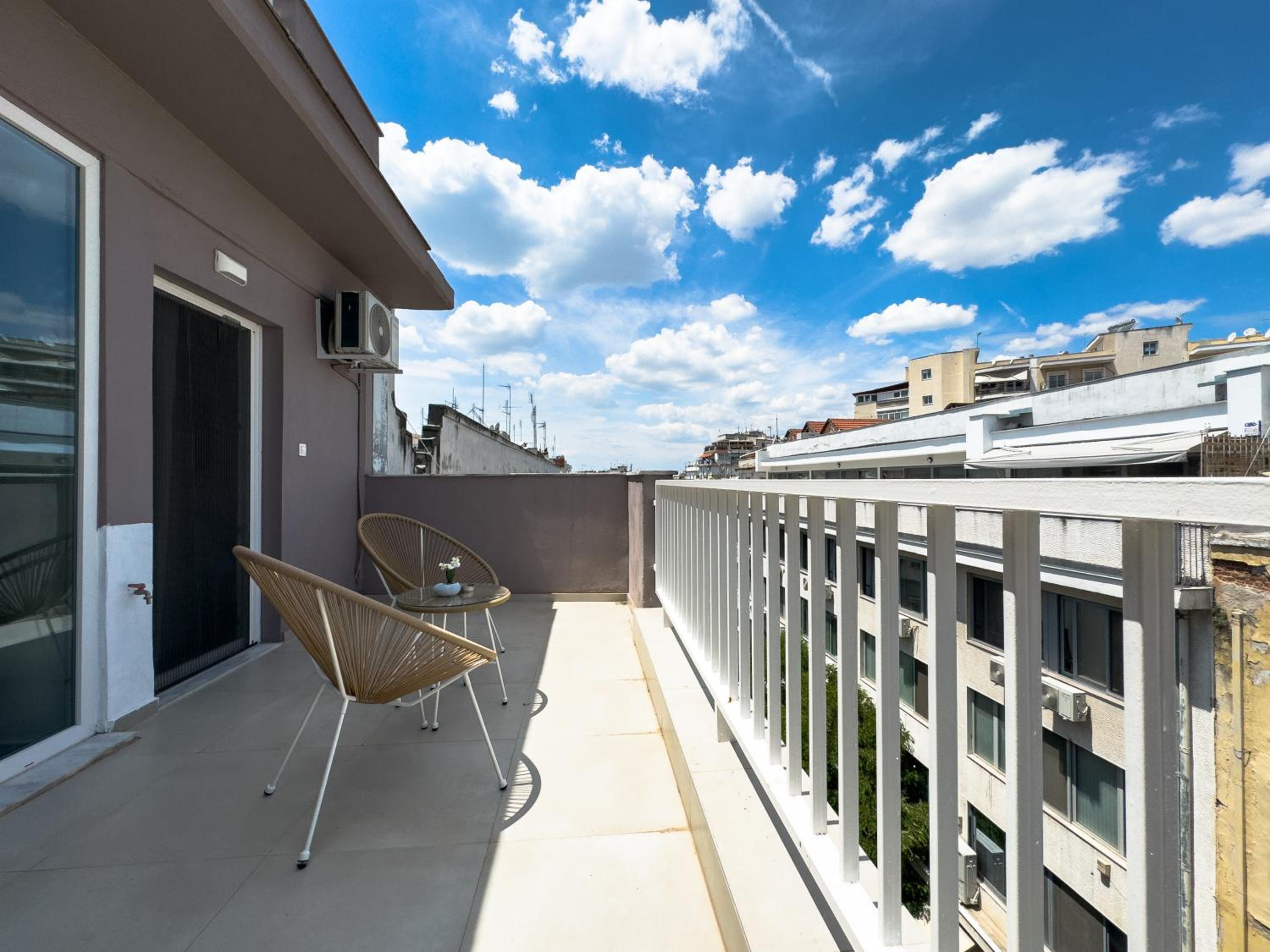 Superior One-Bedroom Apartment with Balcony