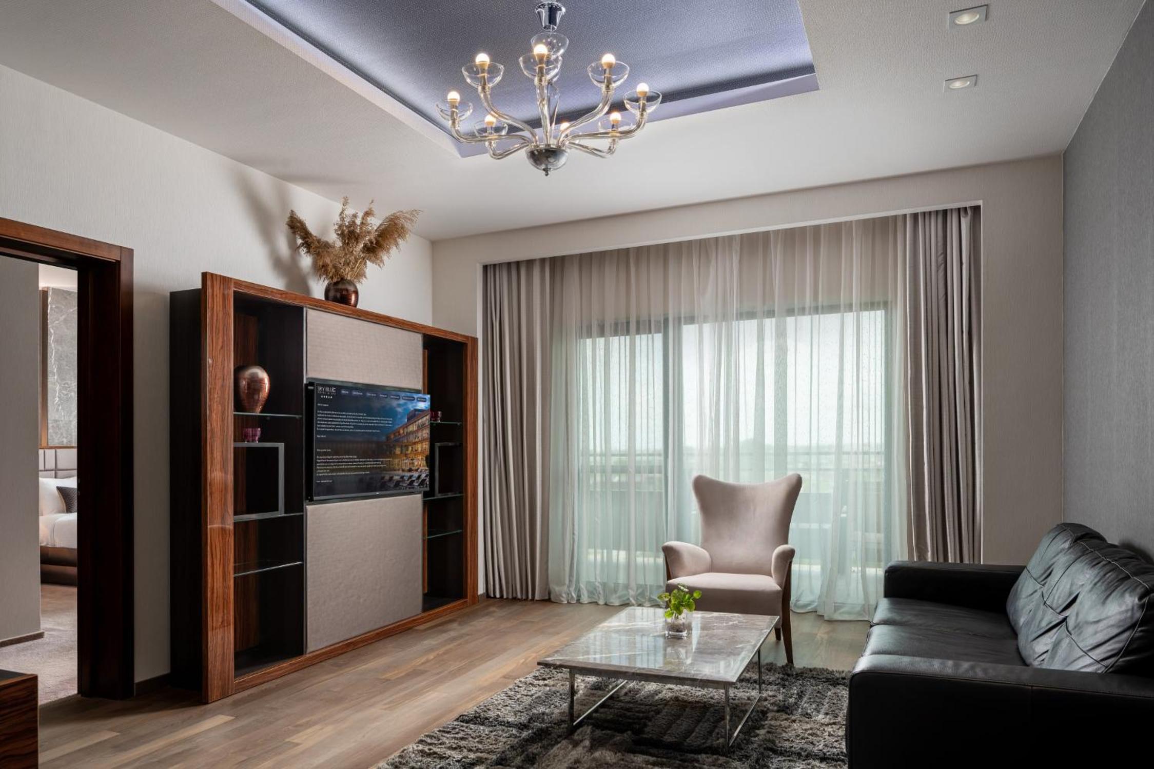 Suite with Balcony photo 2