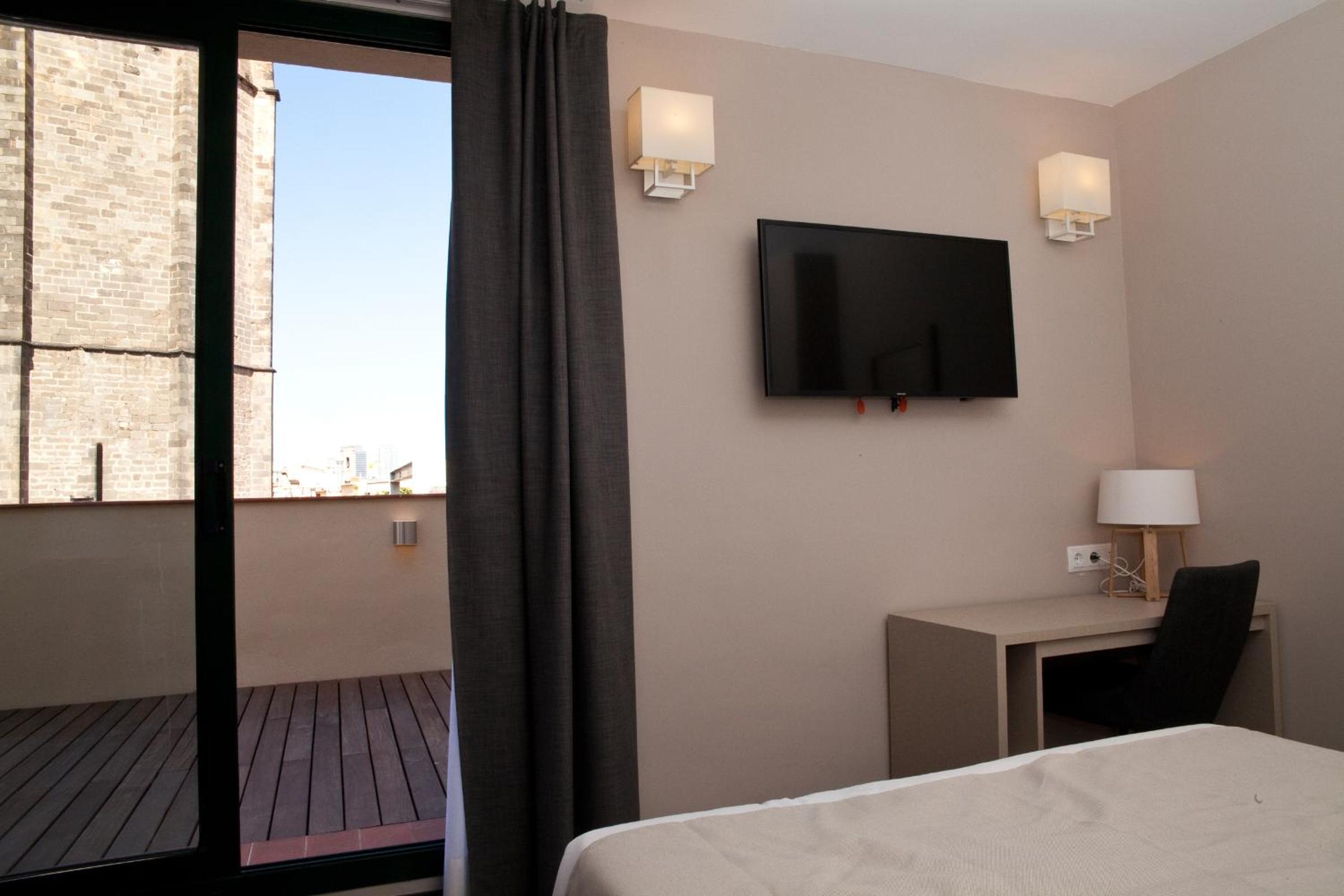 Superior Double Room with Balcony photo 2