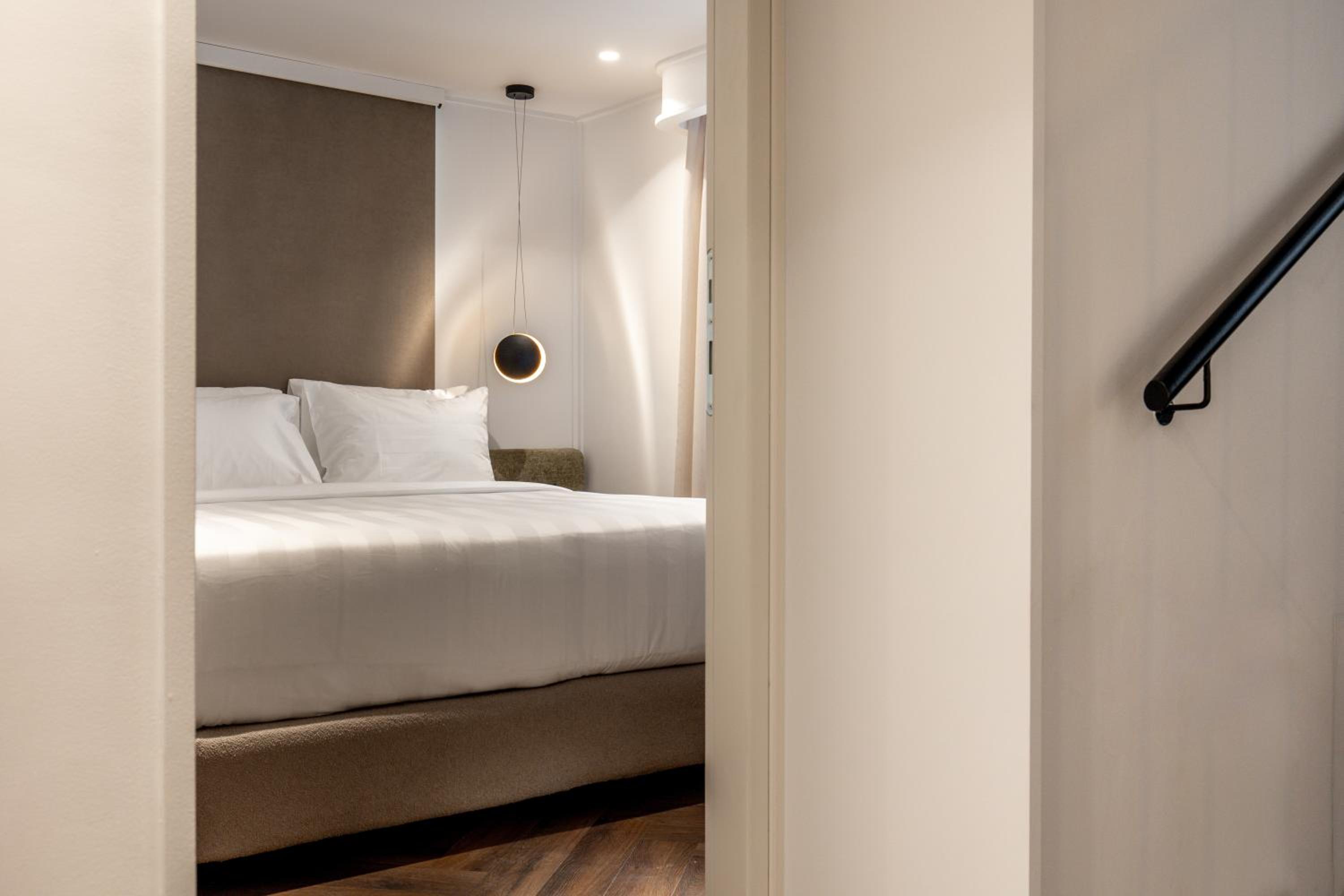 Minos Suite, two bedrooms, Kitchenette, City View photo 3