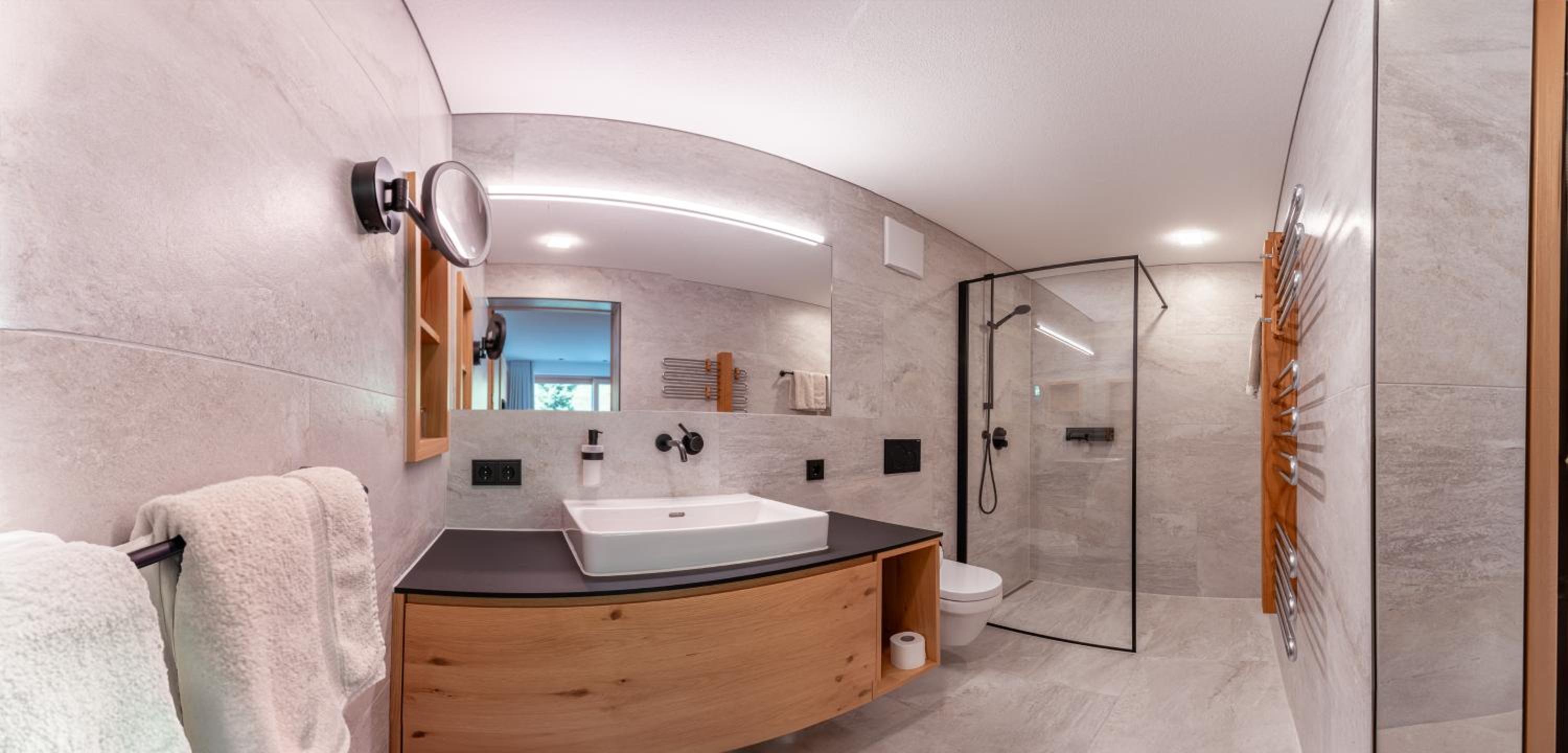 Large Double Room photo 3