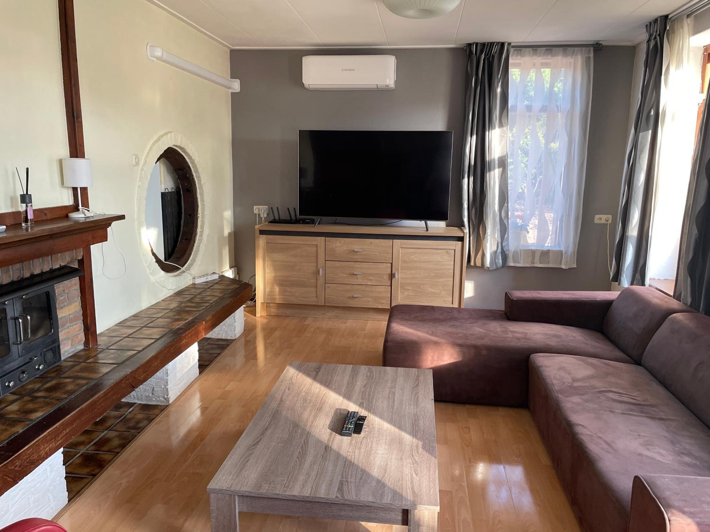 Four-Bedroom House photo 1