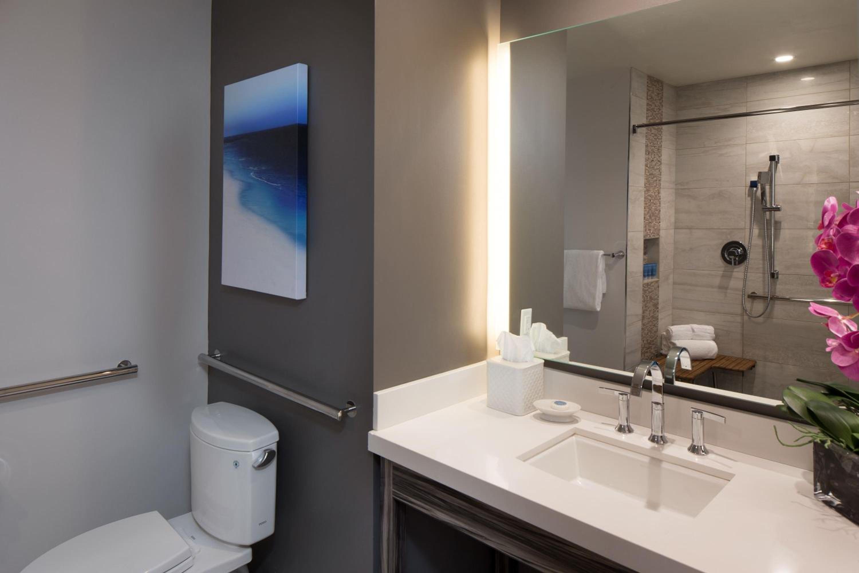 Junior King Suite with Gulf View