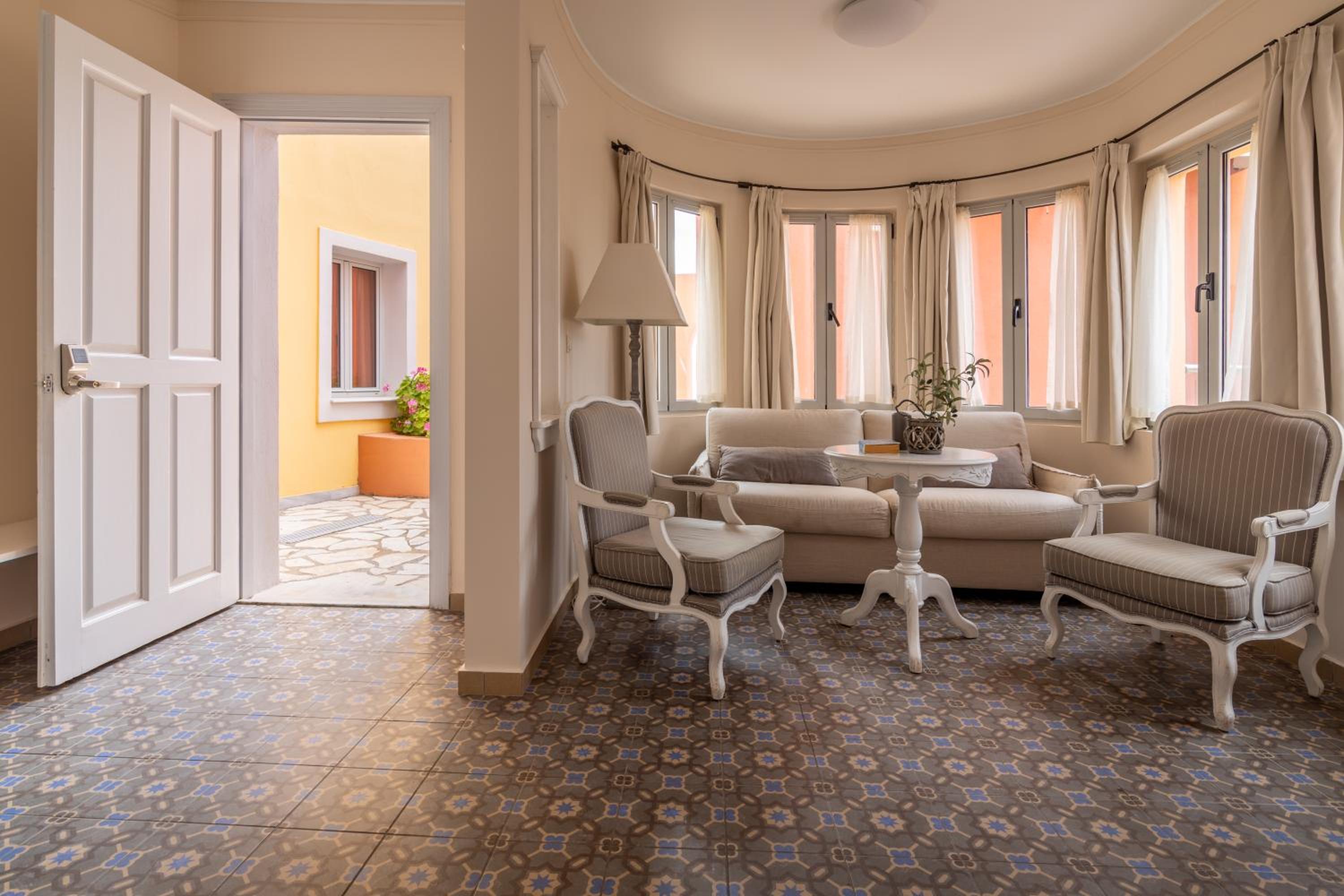 Family Apartment Sea View
