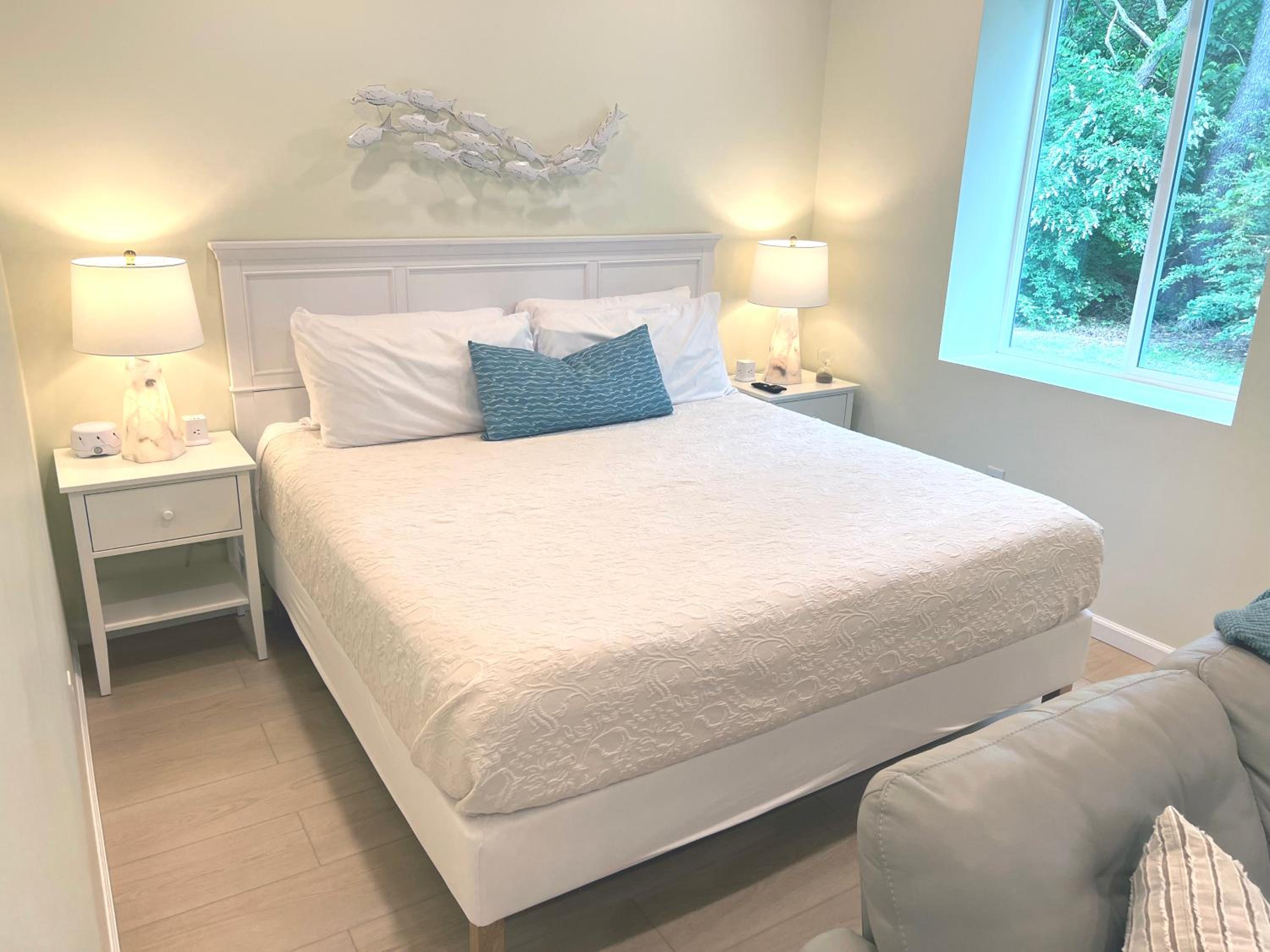 Deluxe King Room - Photo 1