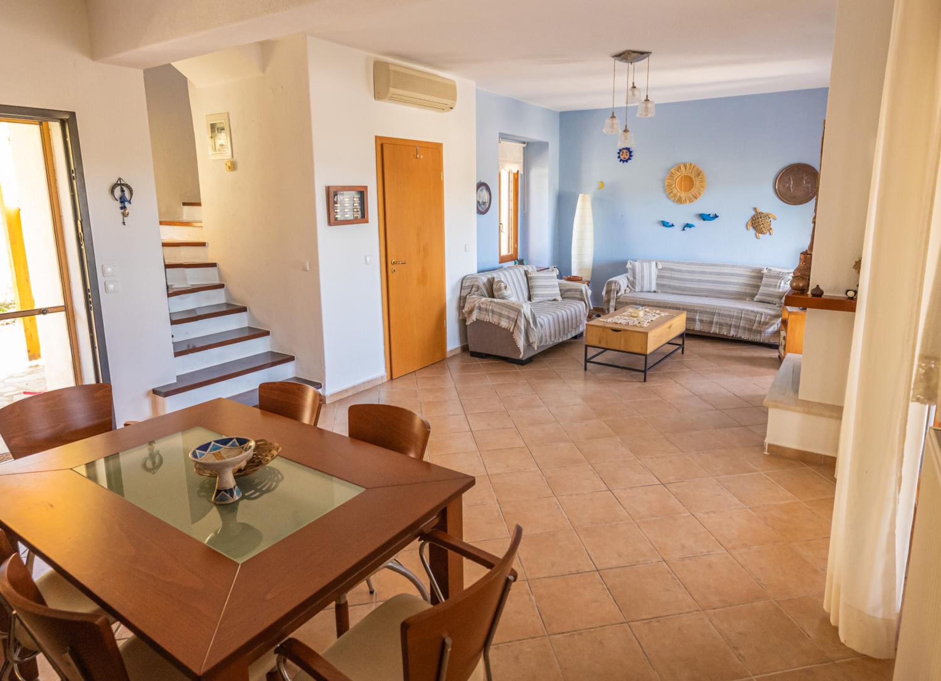 Three-Bedroom Vacation Home  photo 1
