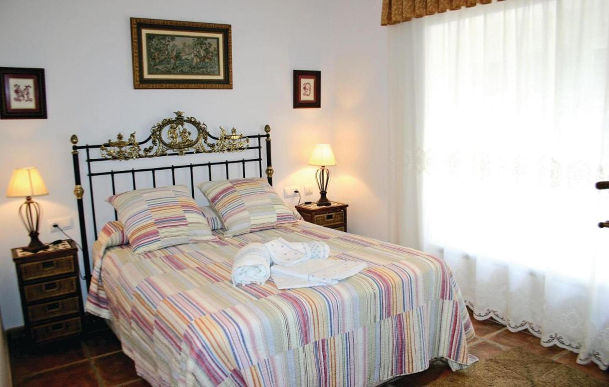 Four-Bedroom House photo 2