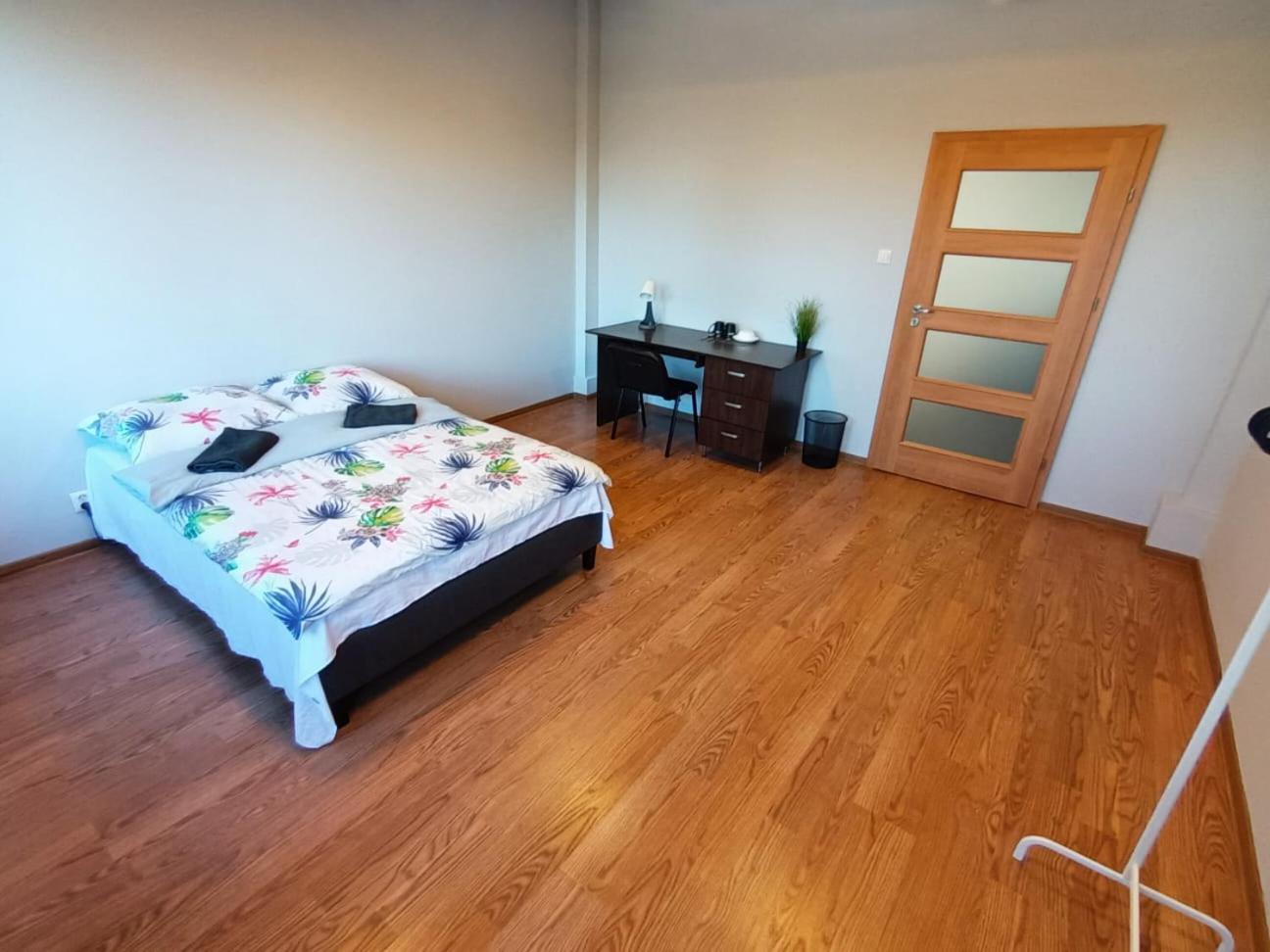 Large Double Room photo 1