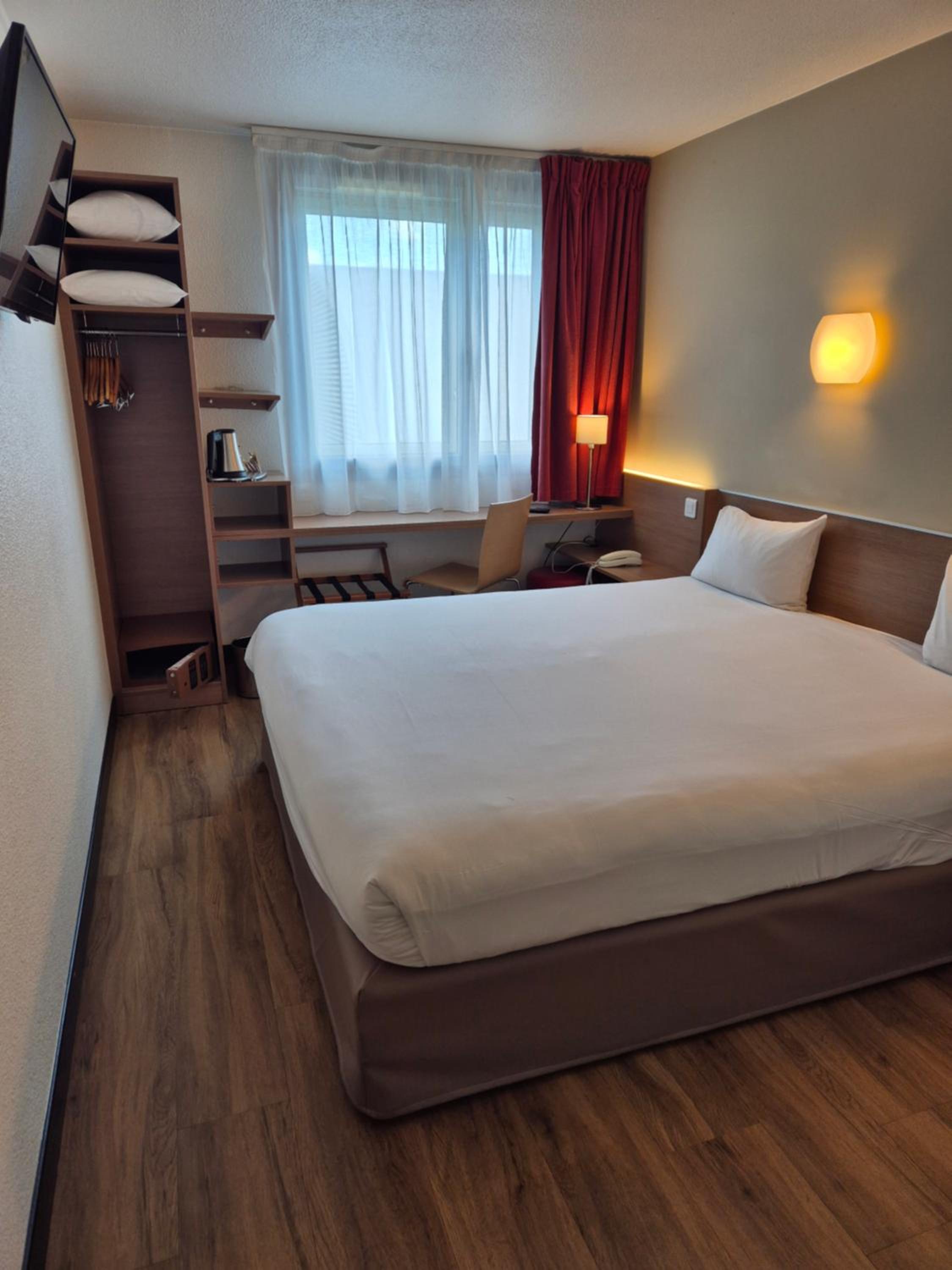 1 Double Bed