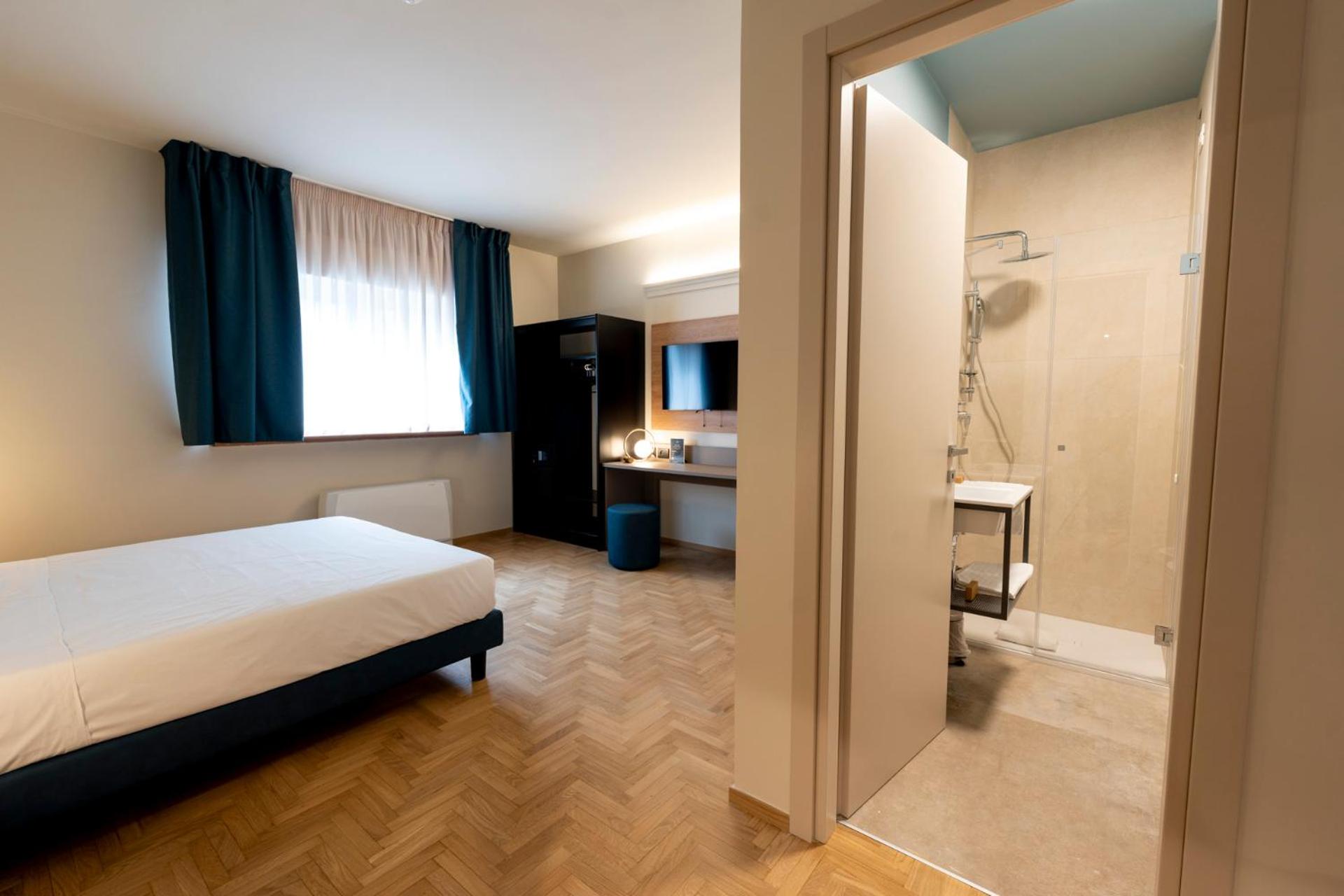 Superior Single Room