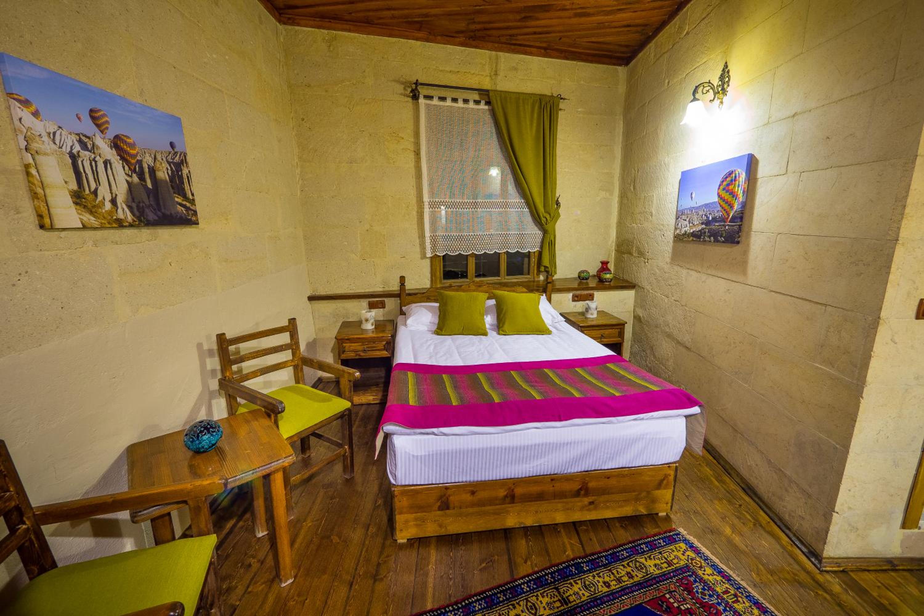 Standard Double Room - Photo 3
