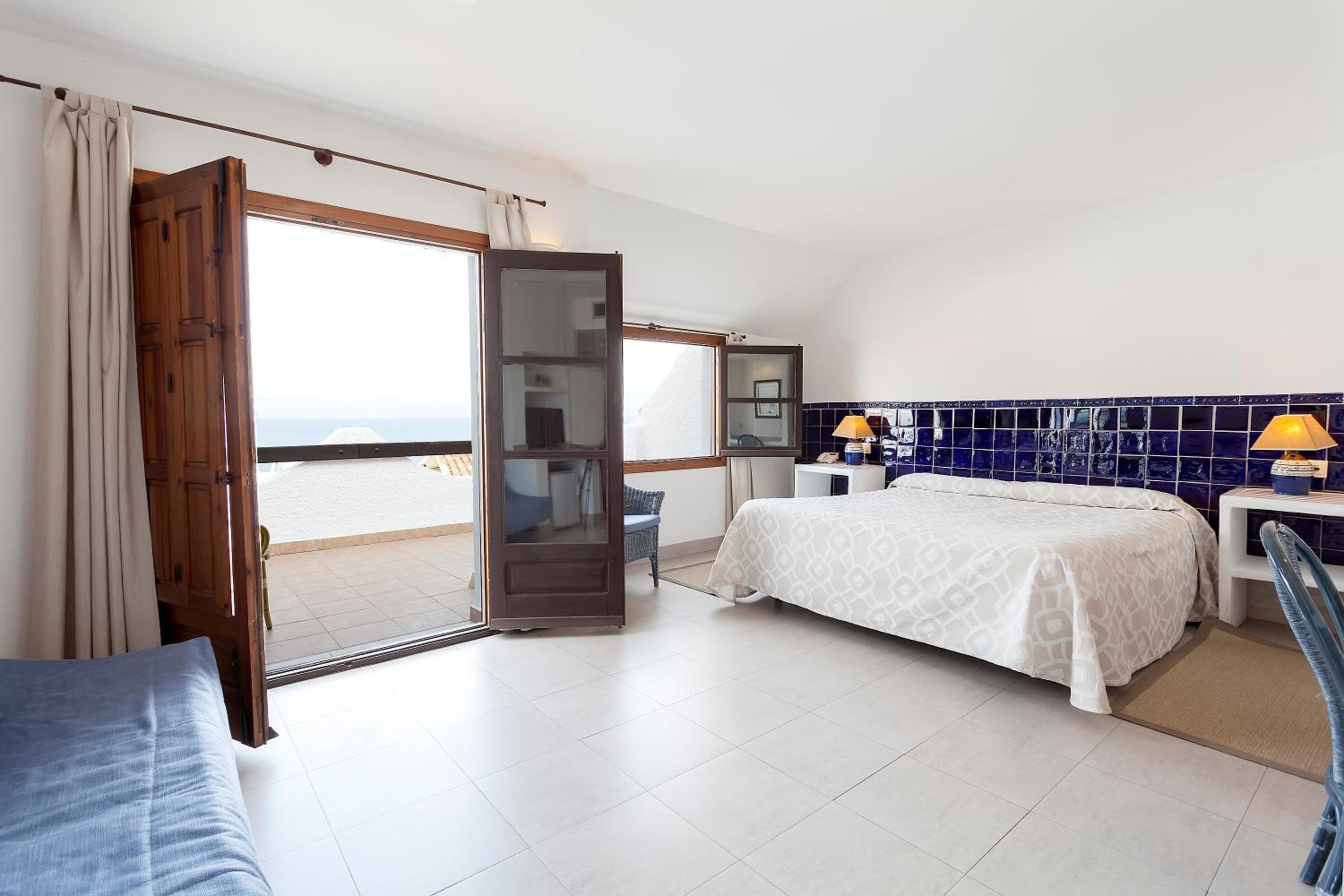 Exterior Double Room with Terrace and Sea View photo 3