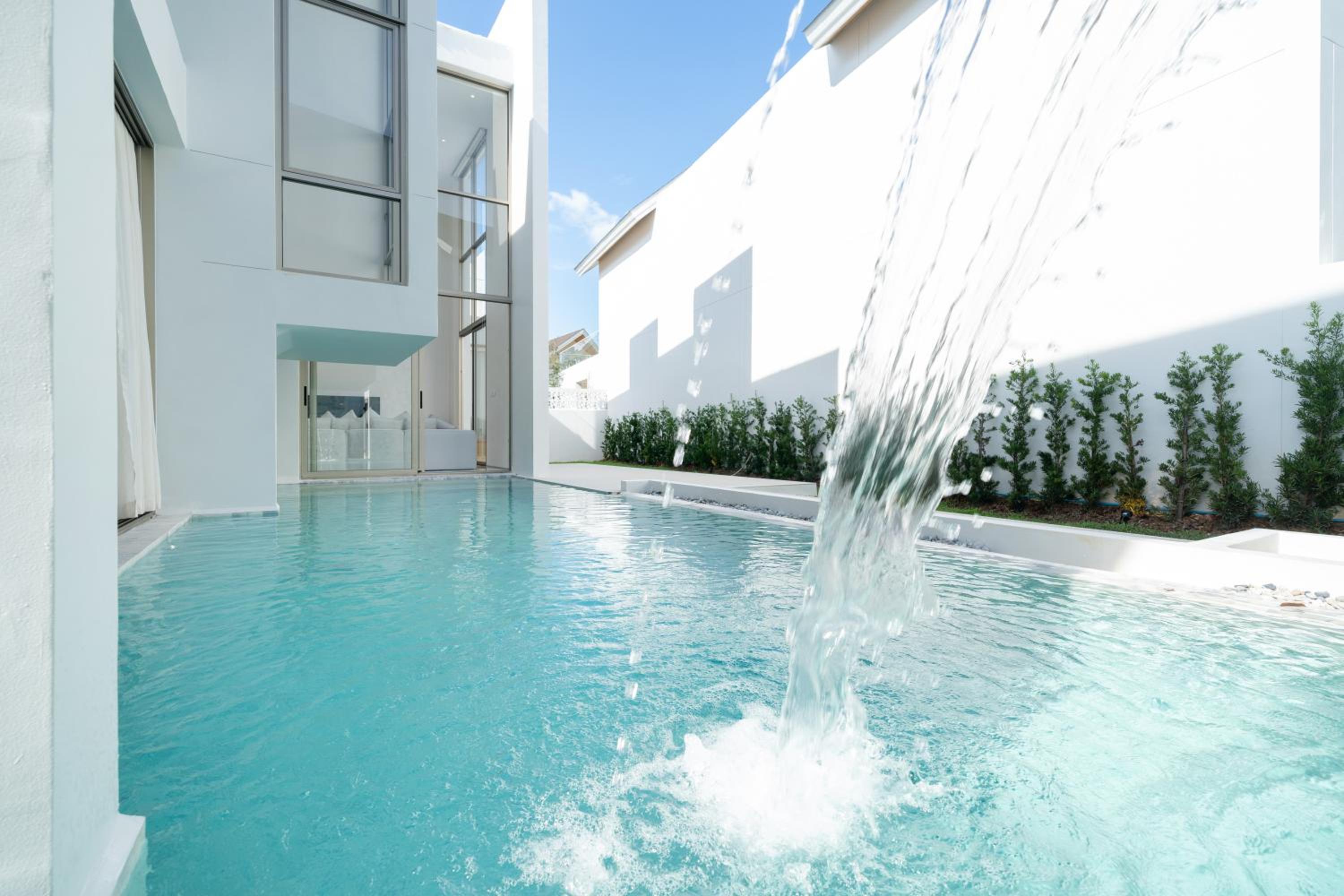 Villa photo 1