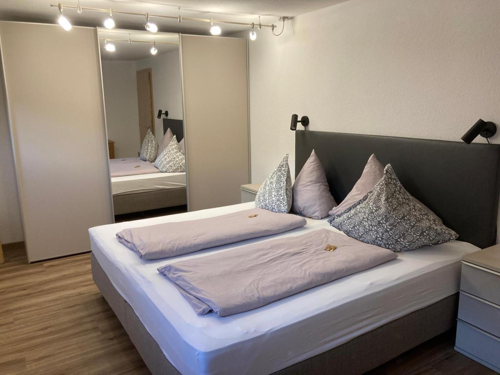 One-Bedroom Apartment with Shower photo 3