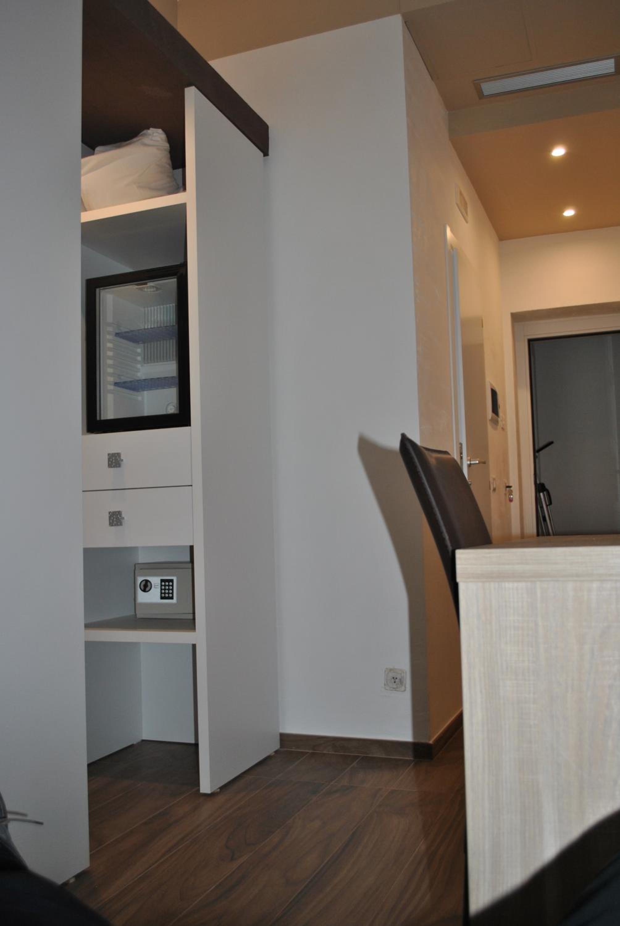 Superior Triple Room - Photo 14