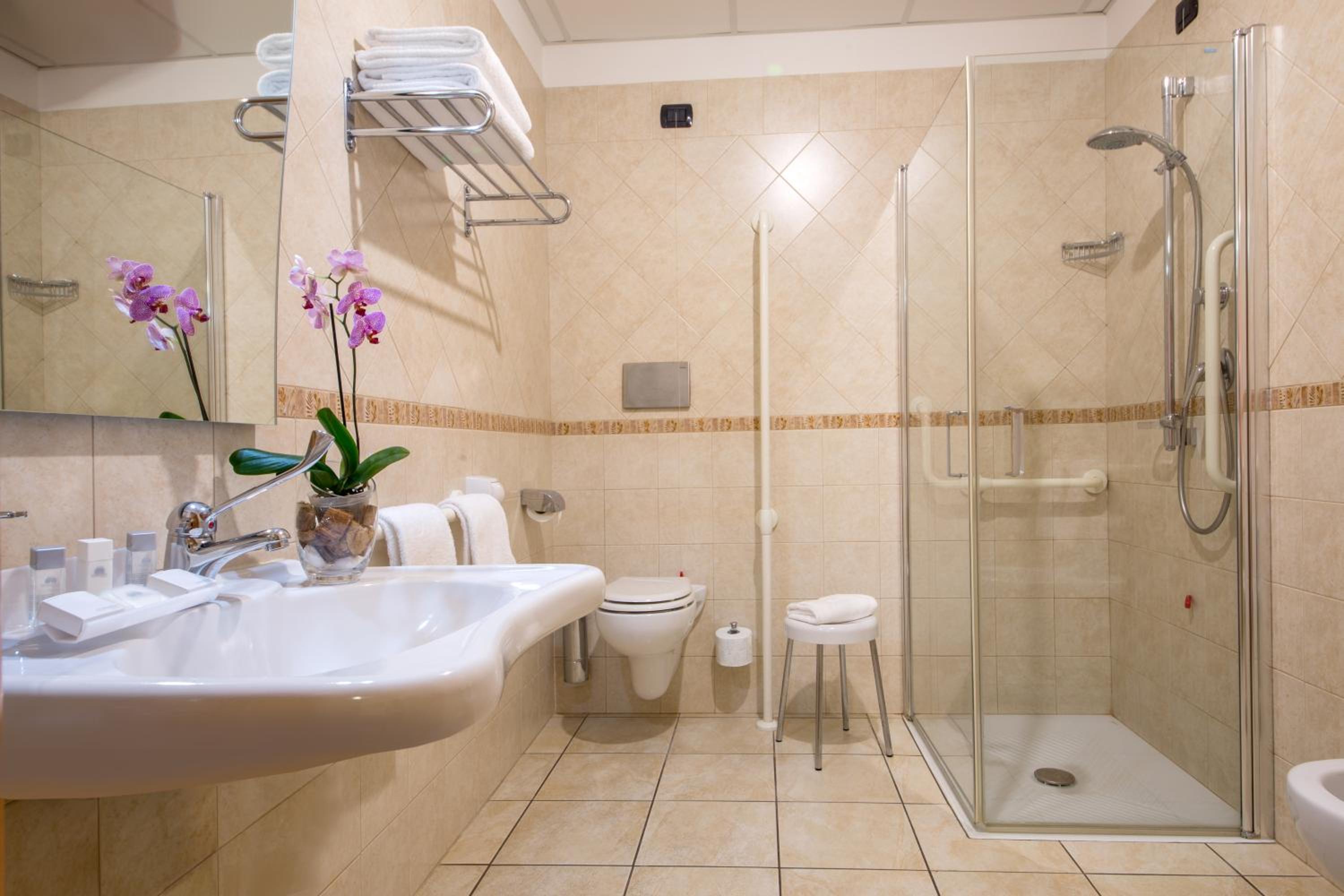 Available room