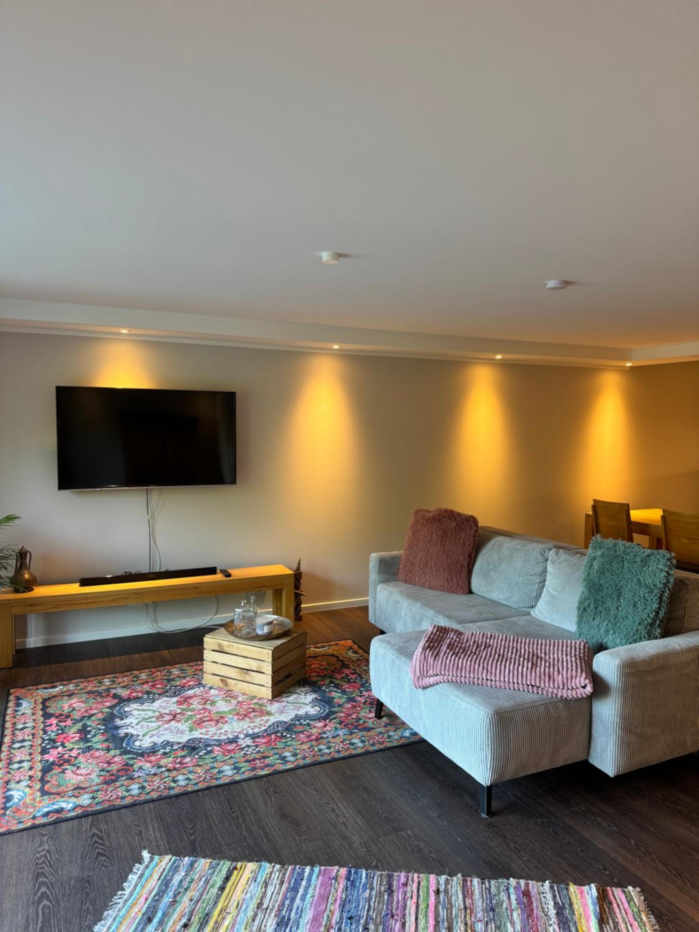 One-Bedroom Apartment photo 2