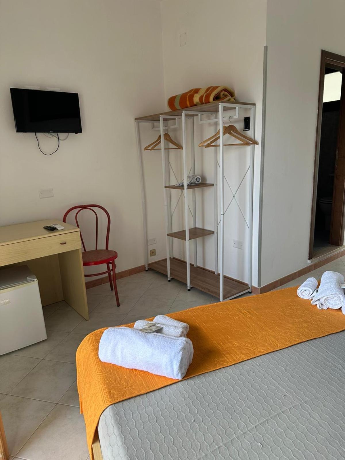 Standard Triple Room with Sea View