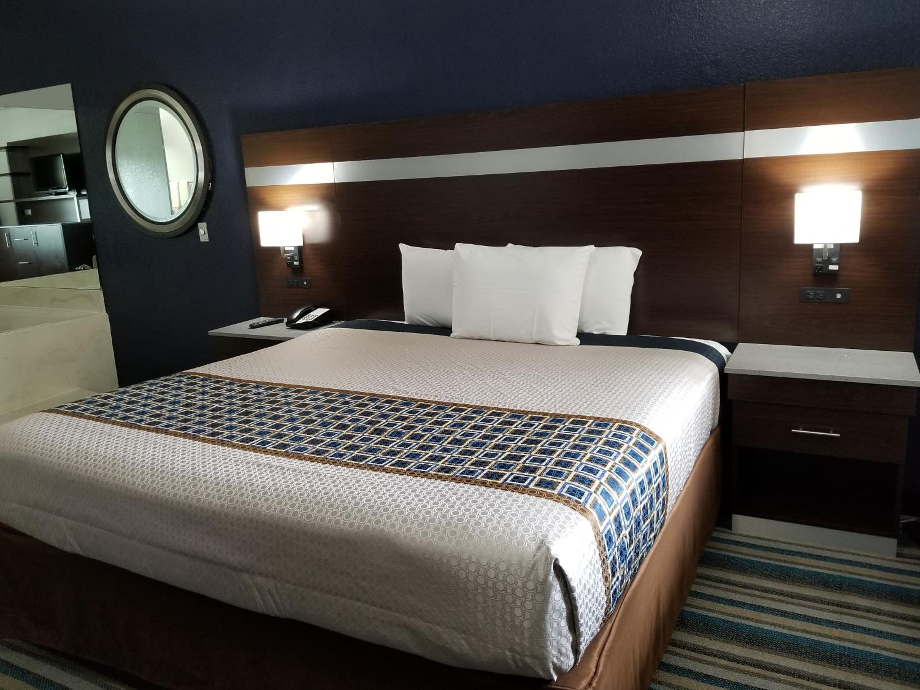 King Suite with Spa Bath