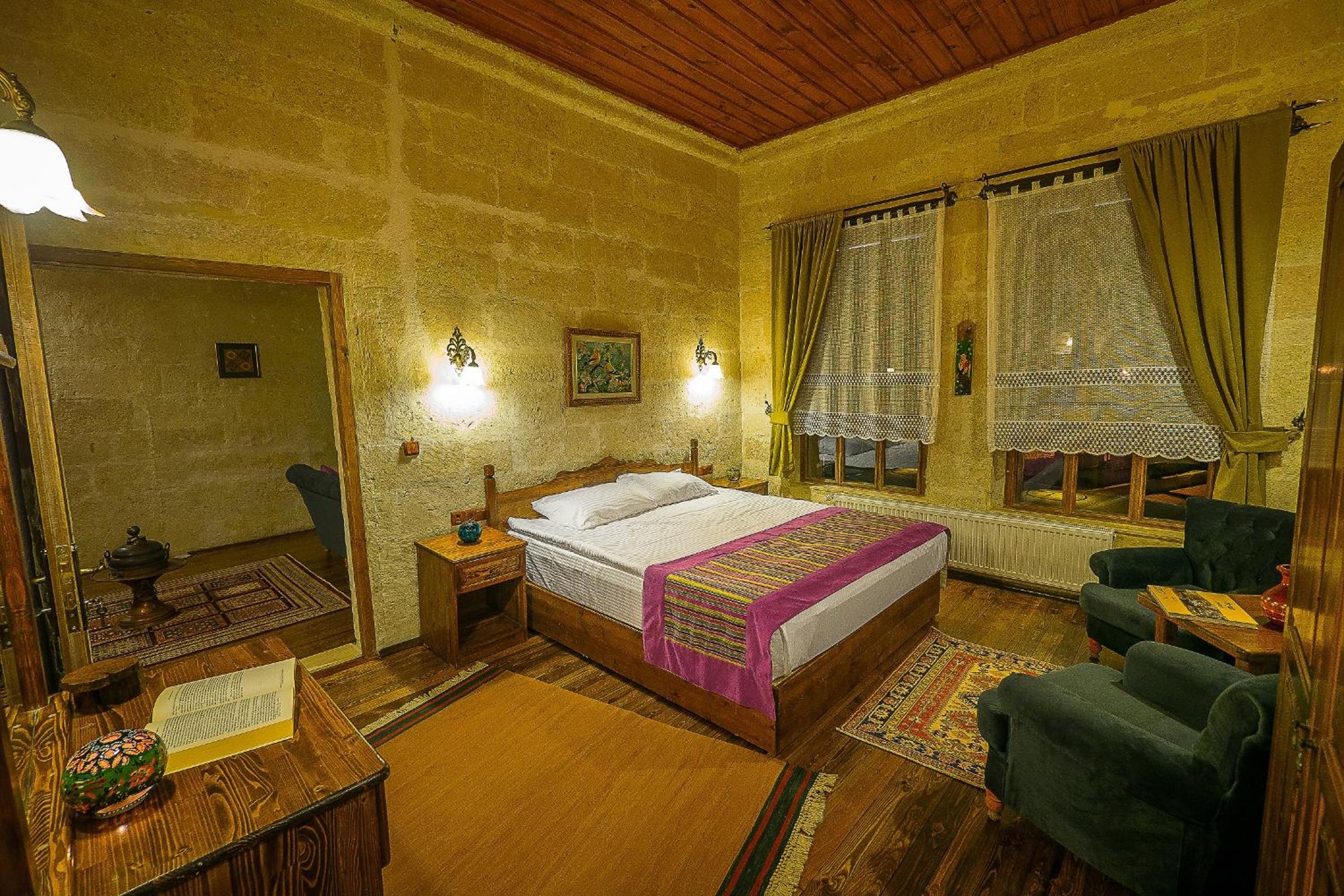 Deluxe Double Room - Photo 7