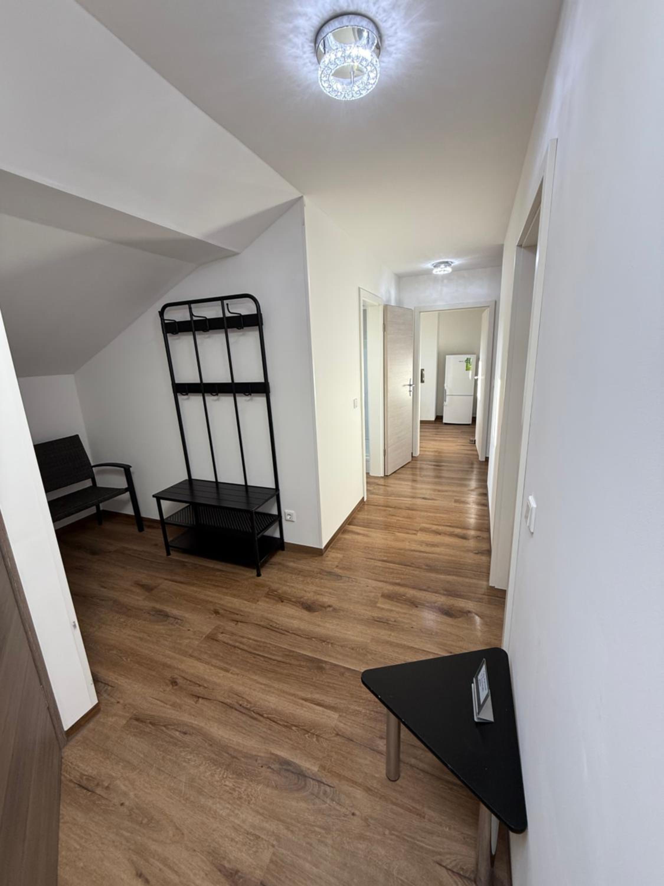 Single Room with Shared Bathroom photo 2