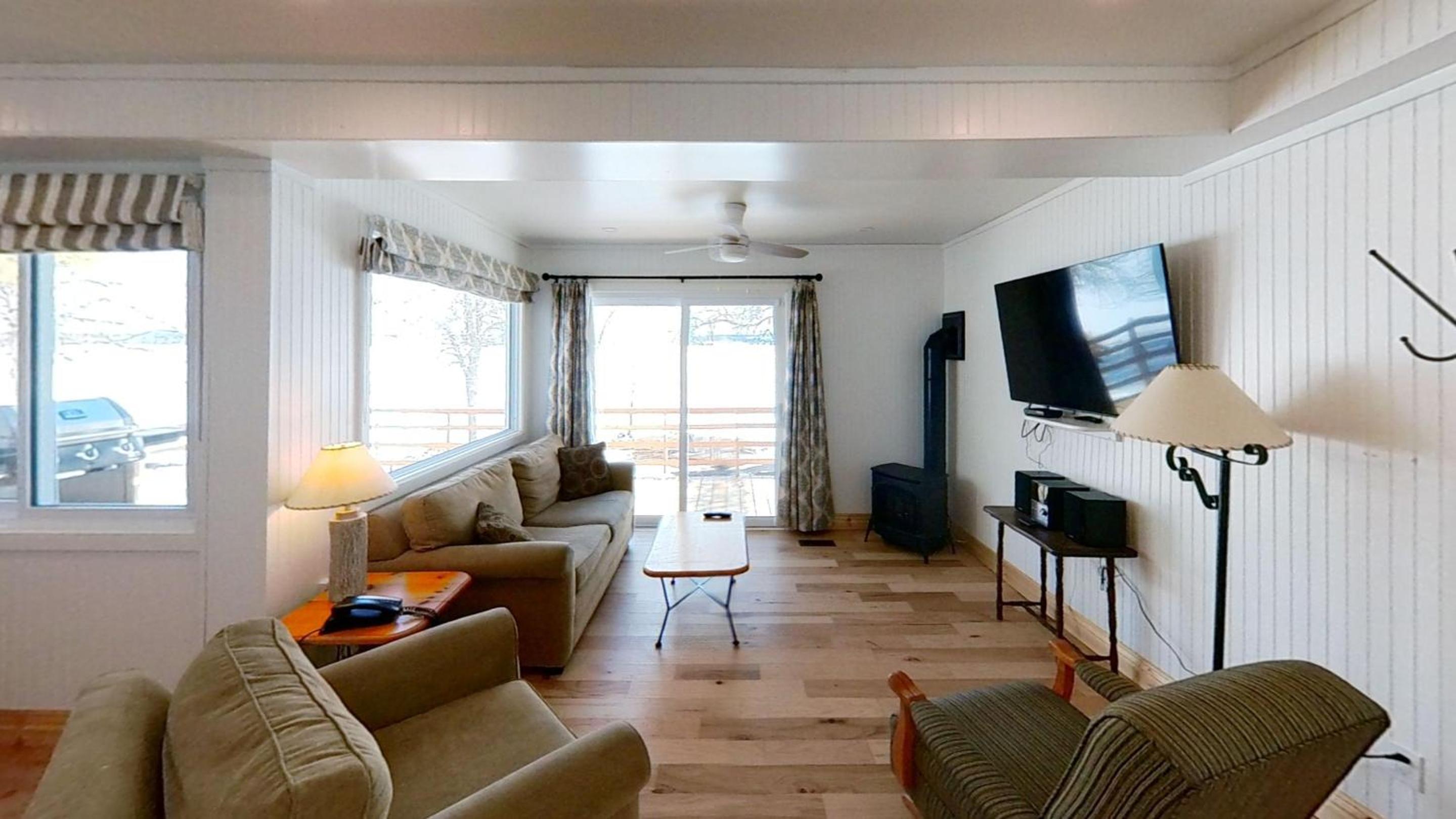 Three-Bedroom Cottage photo 1