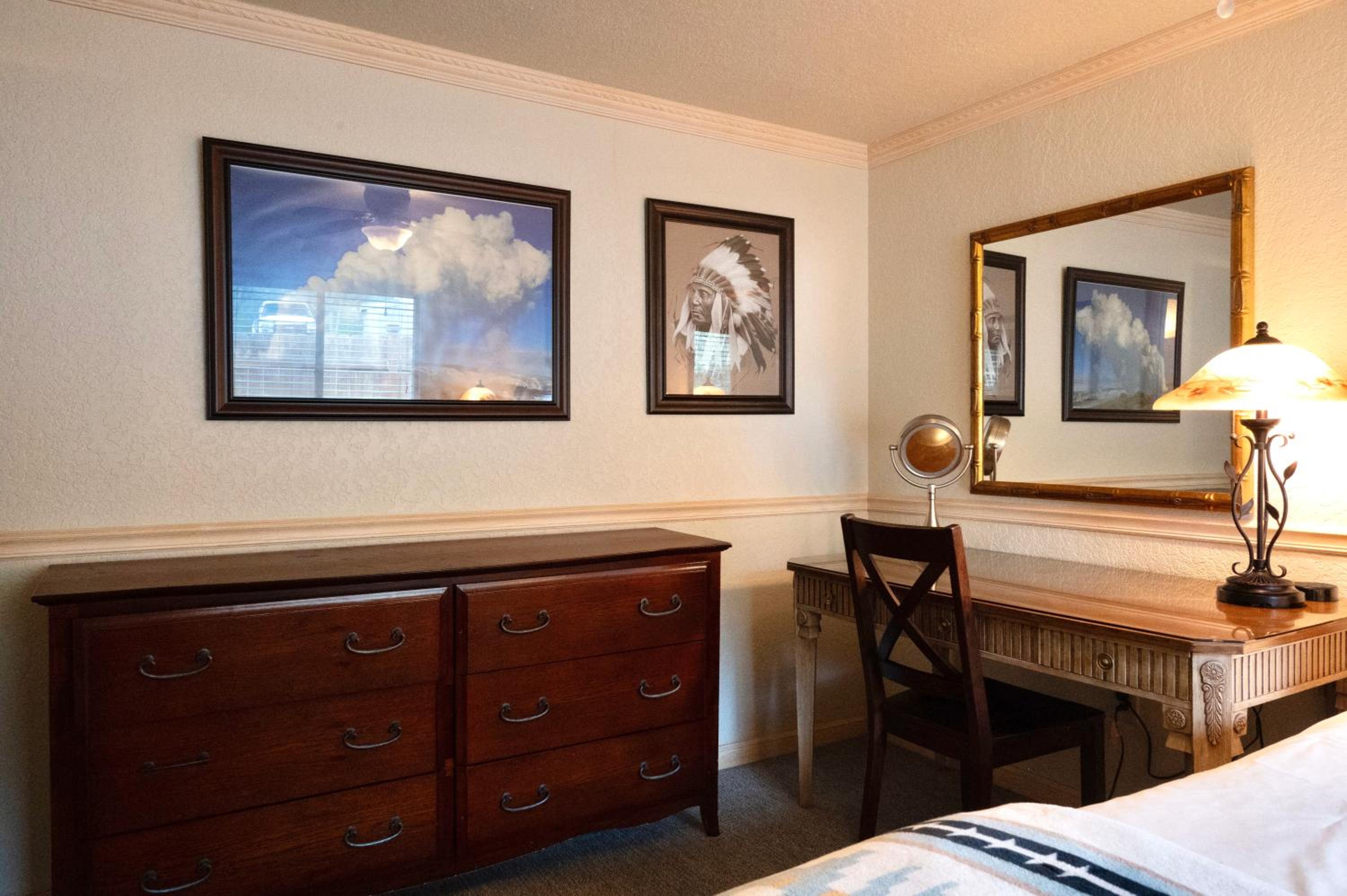 Two-Bedroom Suite photo 3