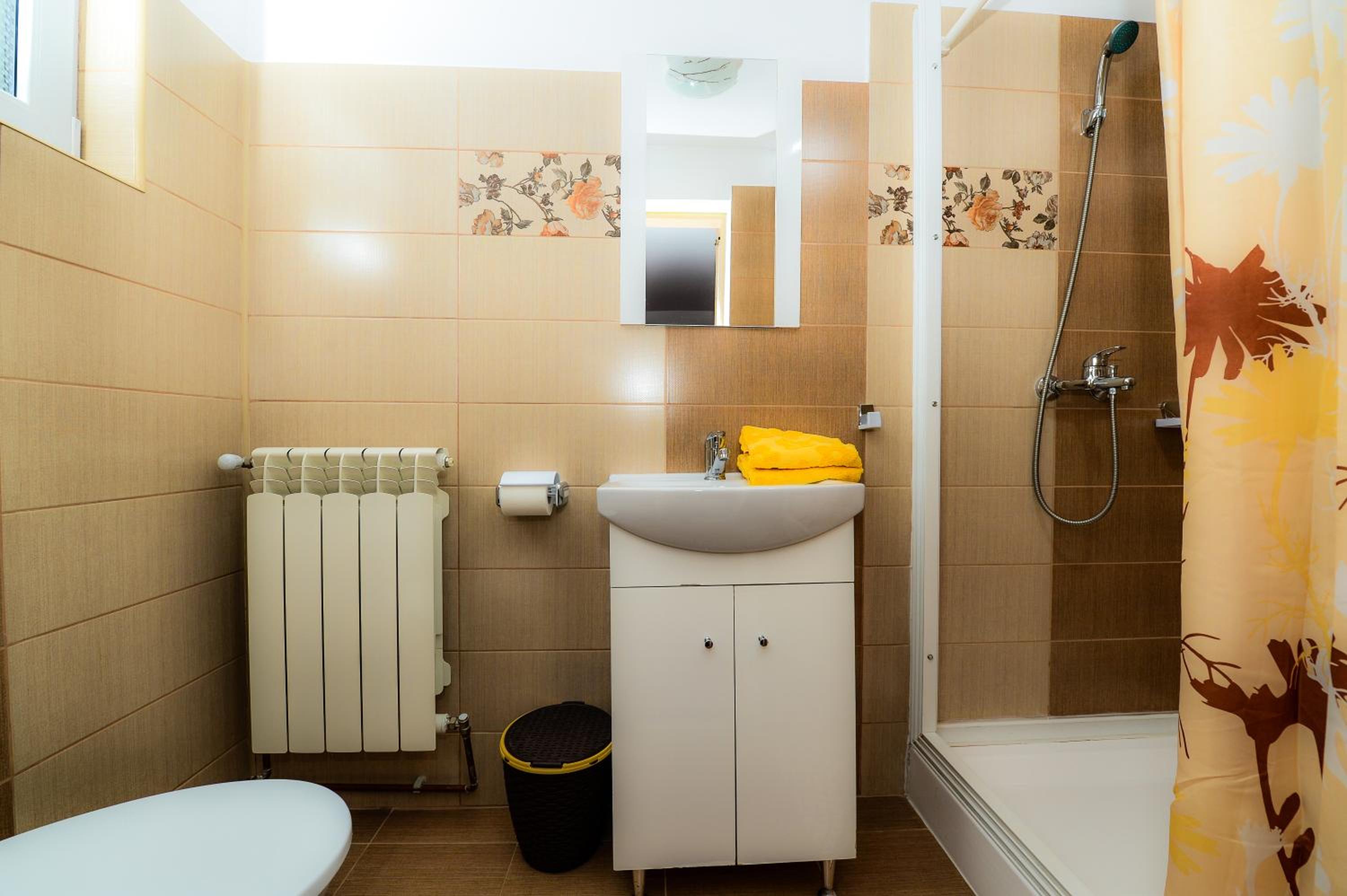 Double Room with Private Bathroom photo 2