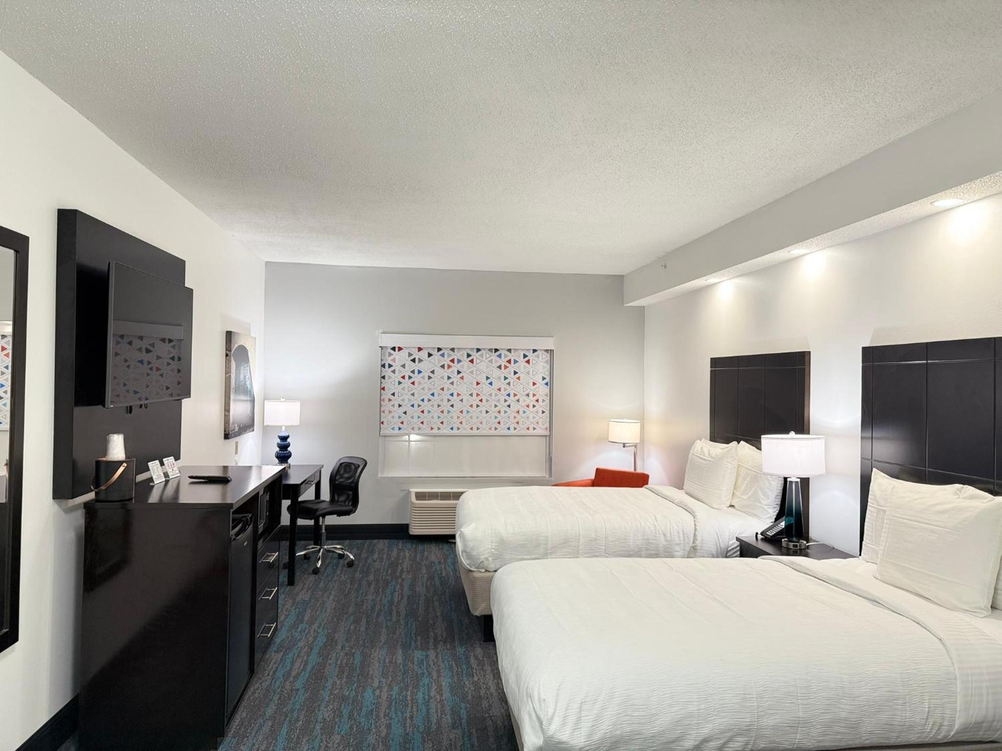 Double Room with Two Double Beds - Photo 1