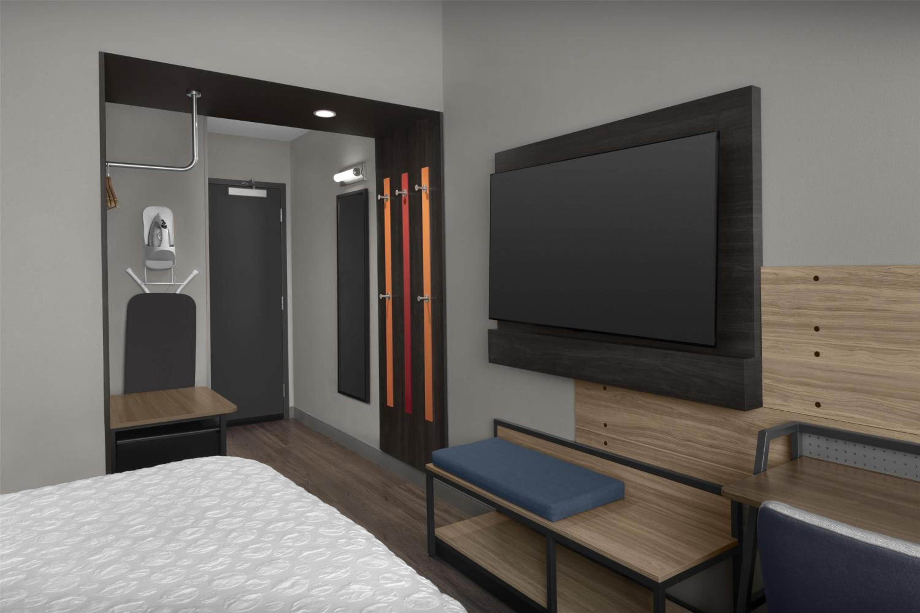 King Room with Walk-In Shower - Photo 3