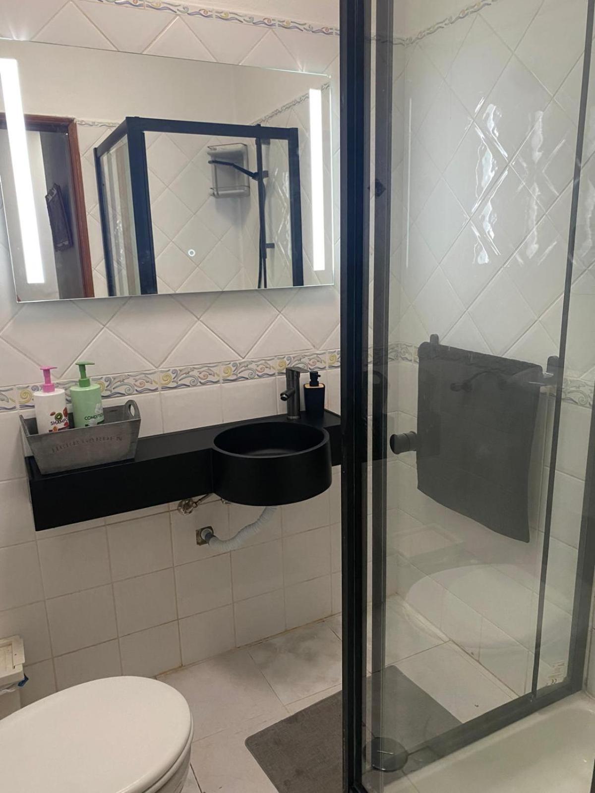Double Room with Shared Bathroom photo 1