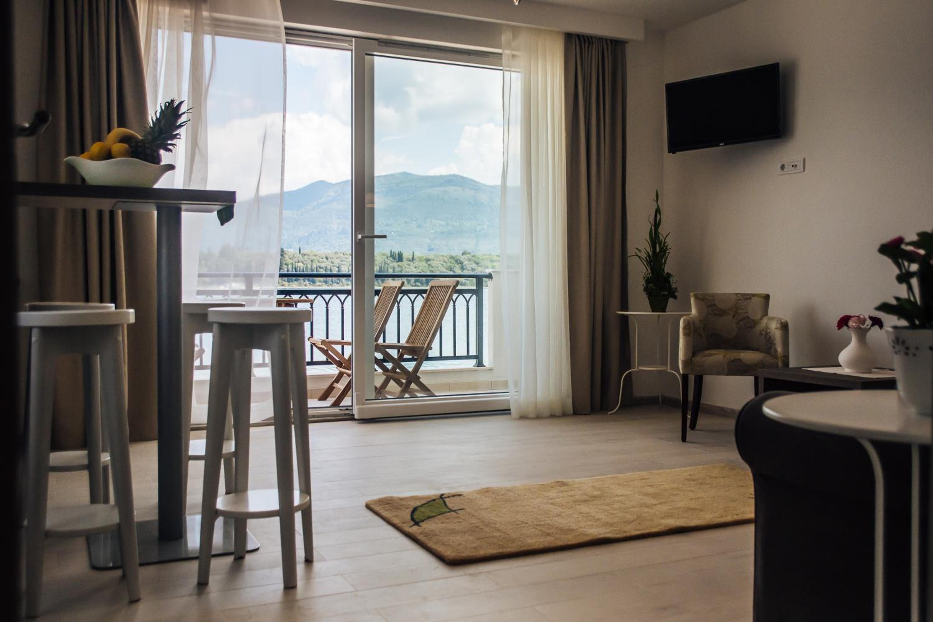 Apartment with Sea View photo 1