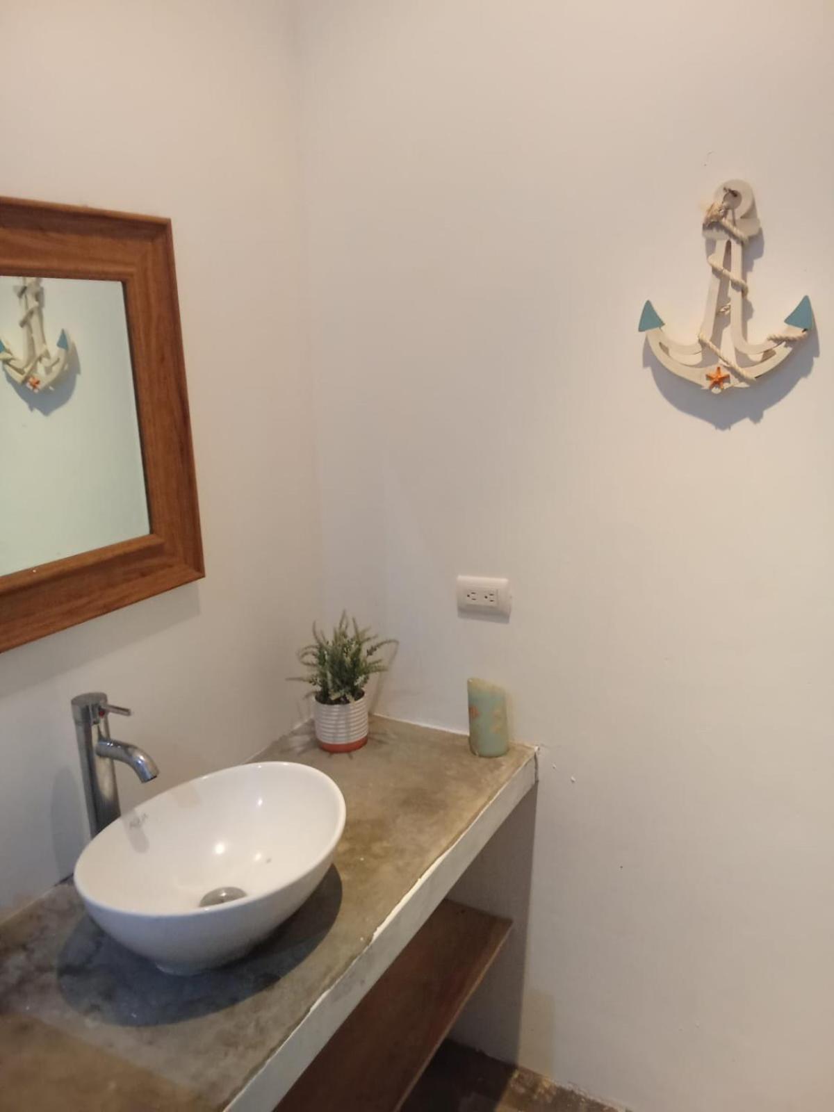 Triple Room with Private Bathroom photo 2
