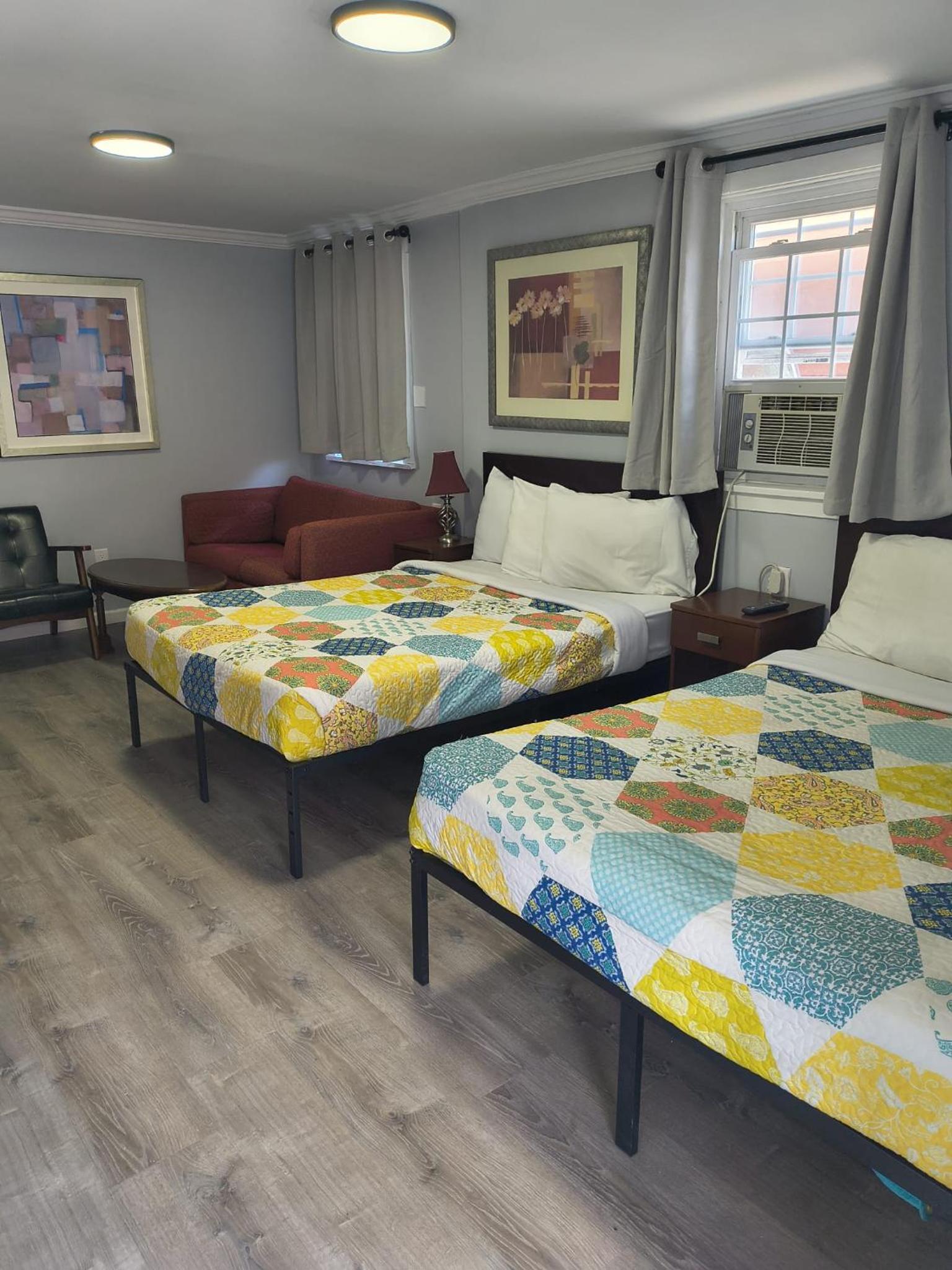 Family Room photo 1