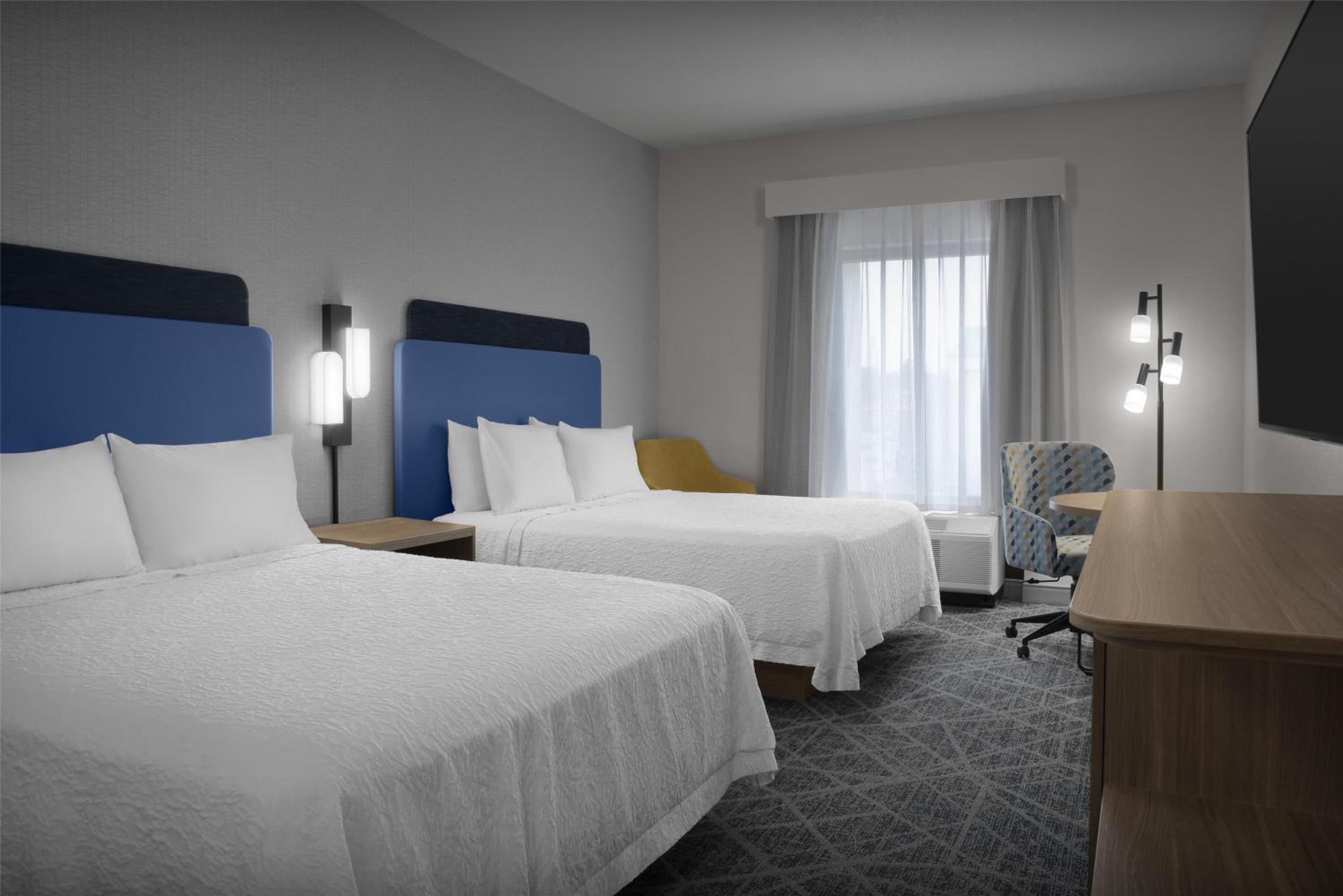 Room with Two Queen Beds - Non-Smoking - Photo 1