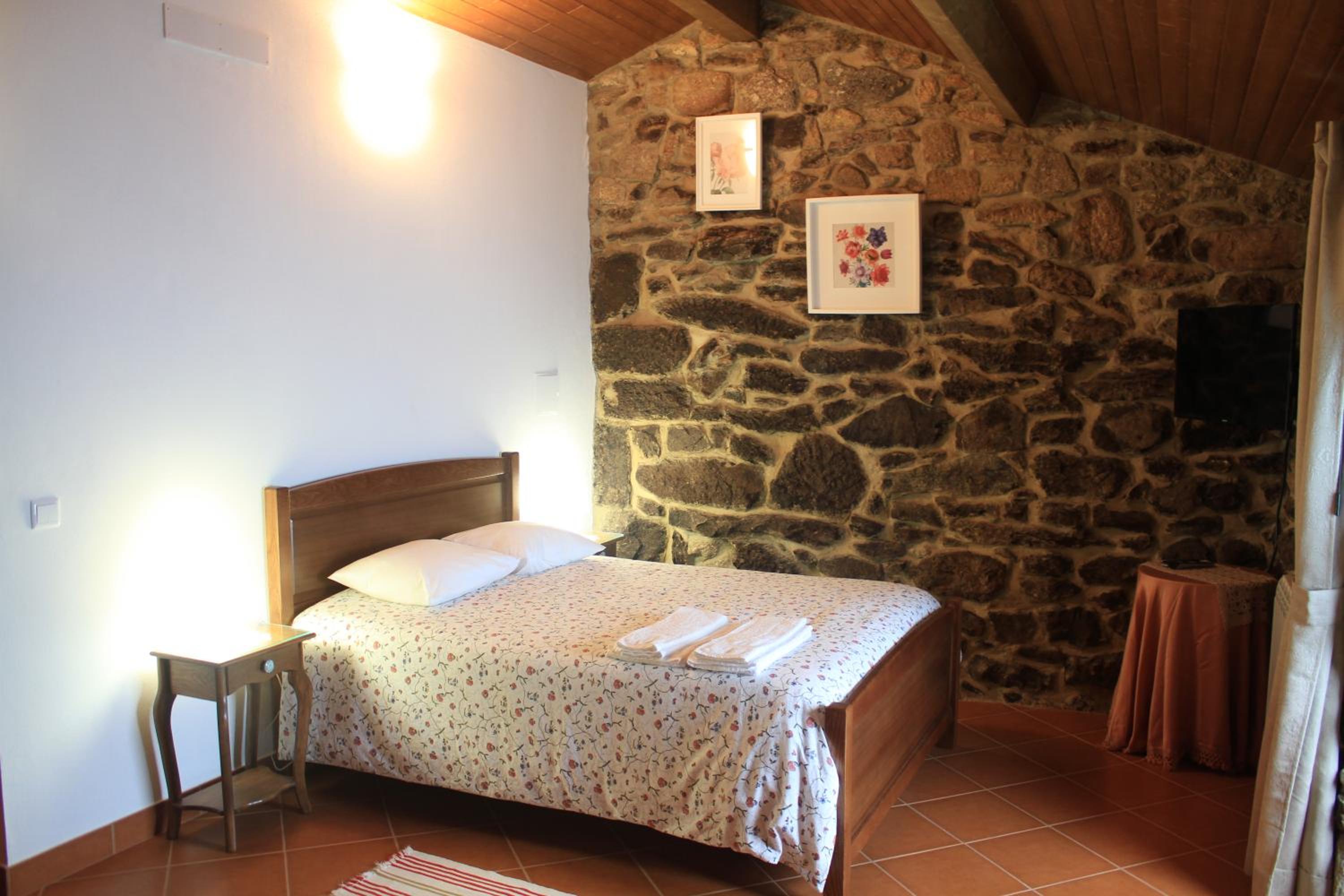 Superior Quadruple Room - Photo 13