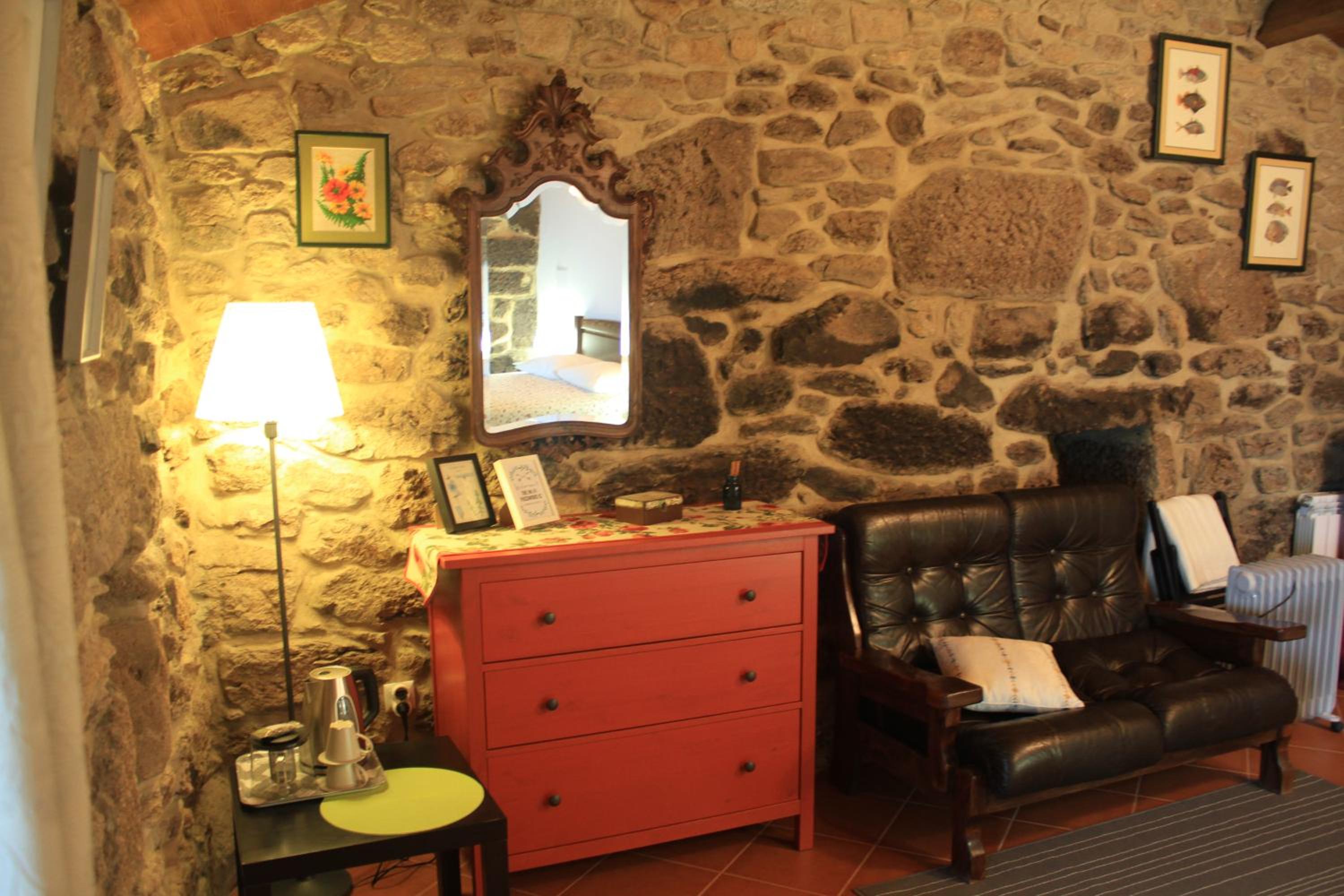 Superior Quadruple Room - Photo 12