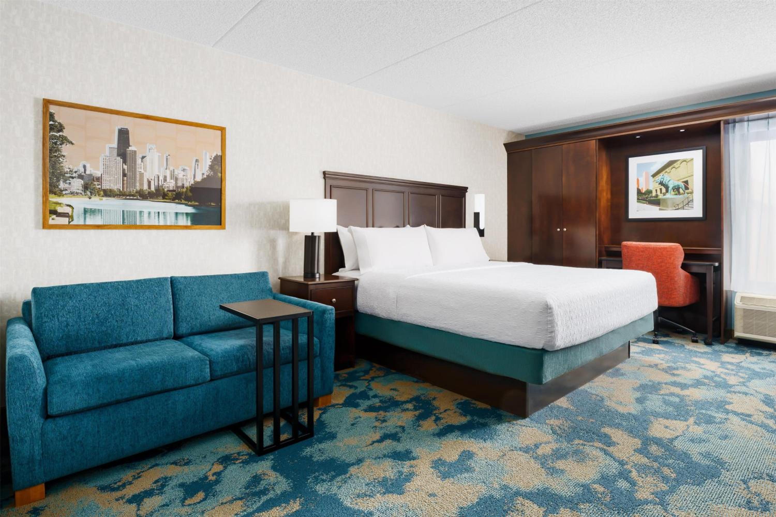 King Room with Sofa Bed - Hearing Accessible/Non-Smoking - Photo 9
