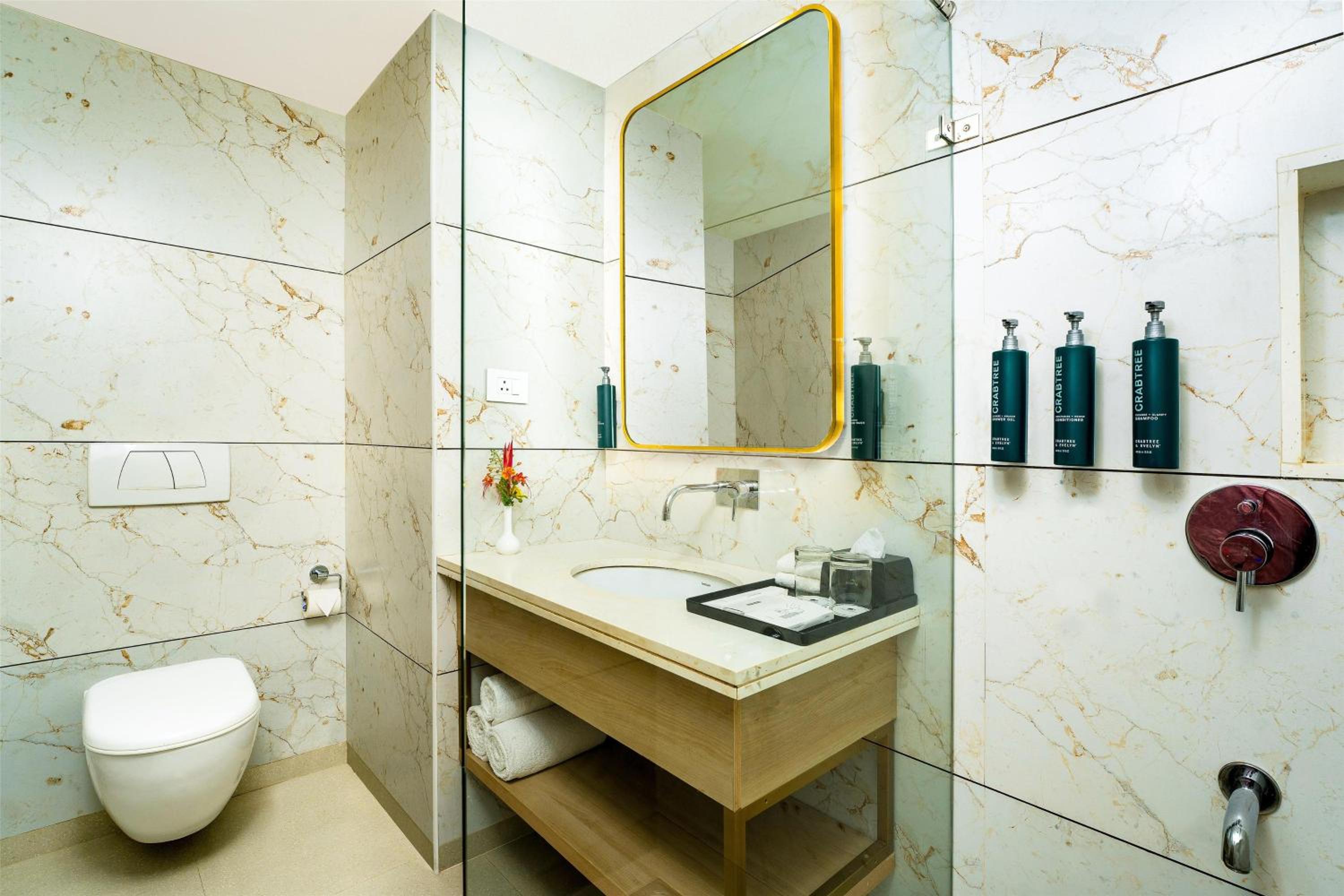 Luxury Room with Private Pool -  20% Discount on Food at Flame, Happy Hours 1+1 from 4pm to 6 pm - Photo 4