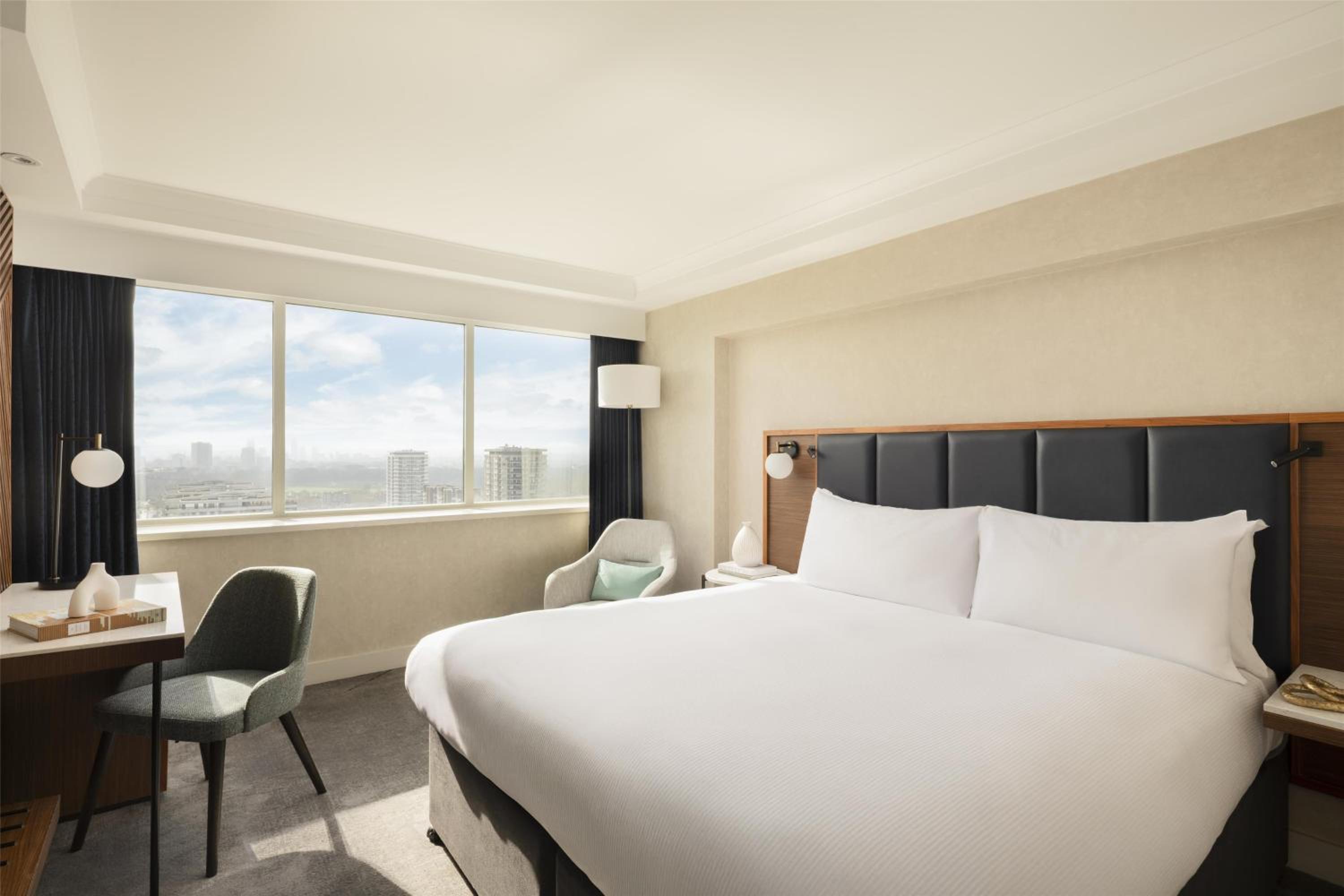 Executive King Room with London View