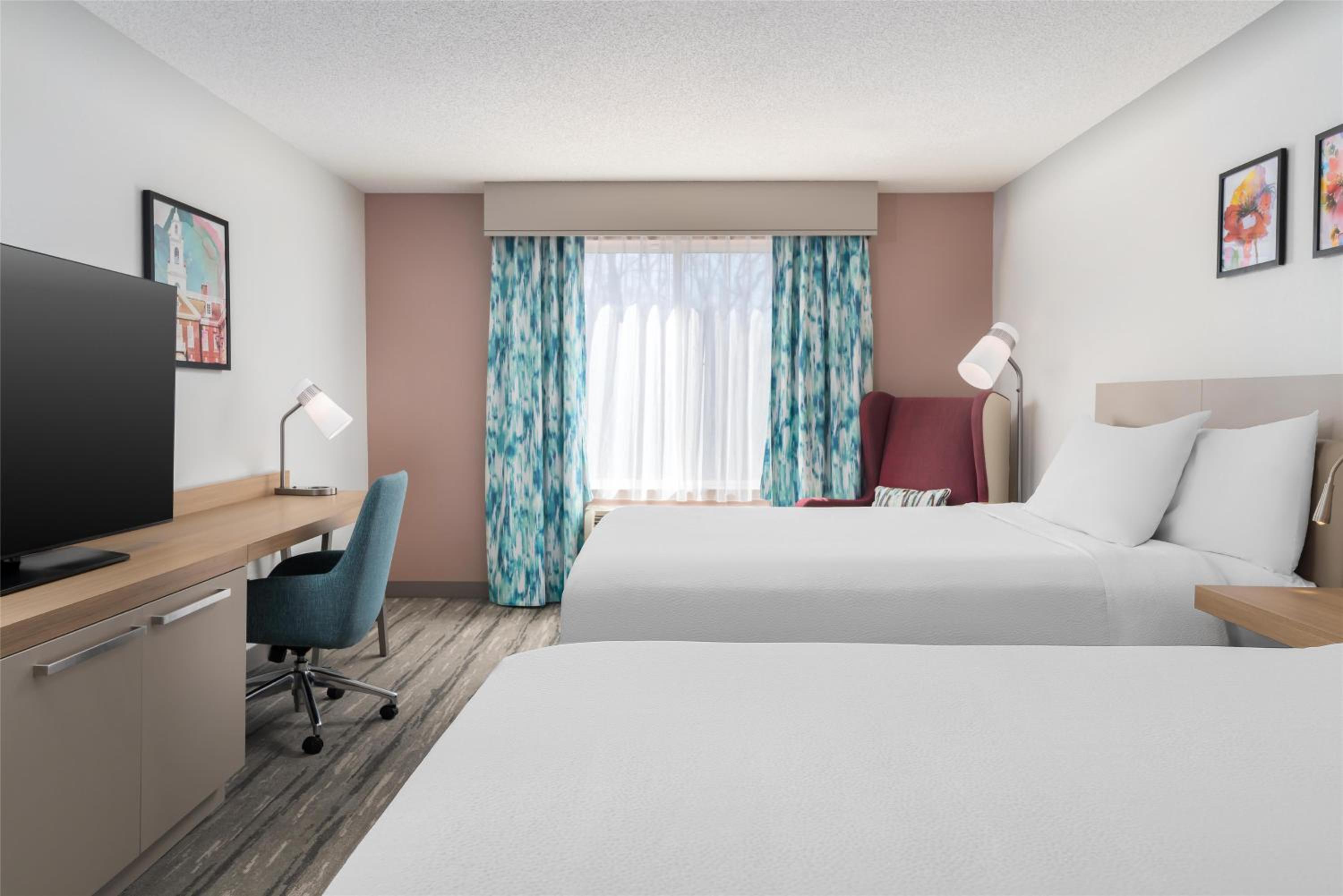 Queen Room with Two Queen Beds - Photo 1