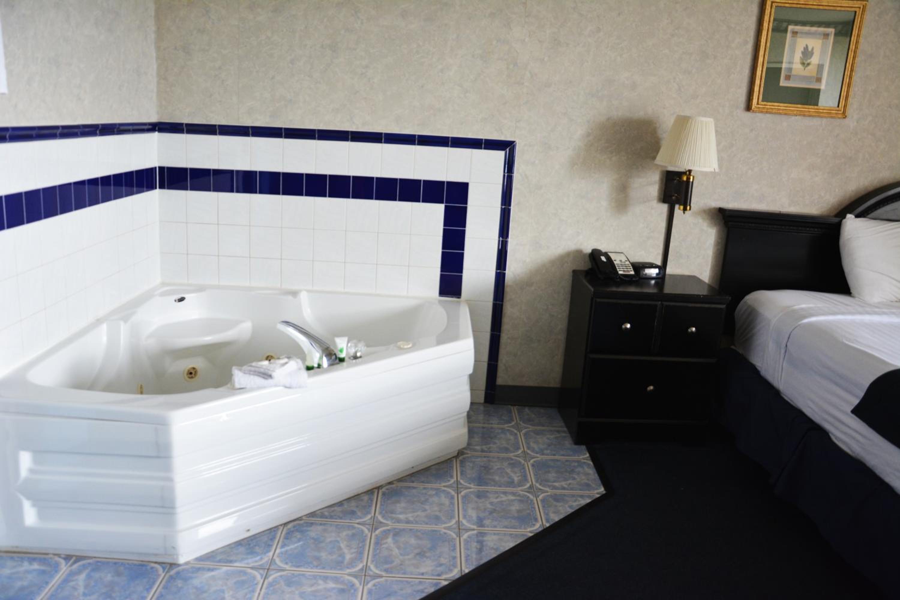 Deluxe King Studio Suite - Non-Smoking - Photo 8