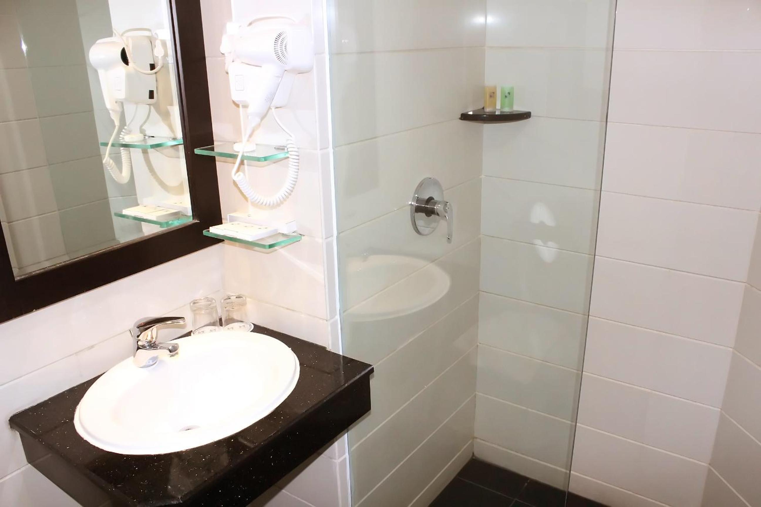 Superior Twin Room - Photo 6