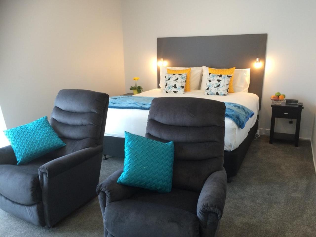Suite with Spa Bath photo 2